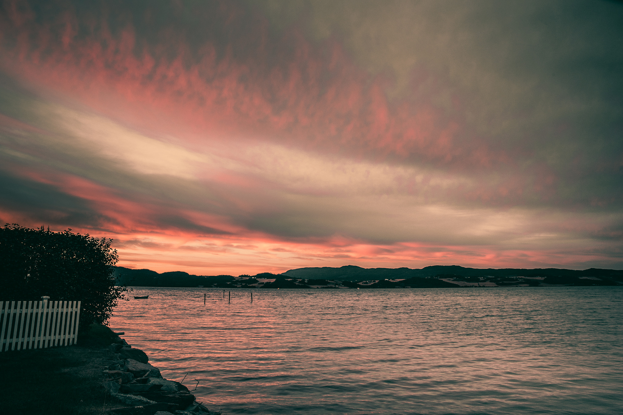 Canon EOS 6D + Sigma 24-70mm F2.8 EX DG Macro sample photo. Sunset in norway #1 photography