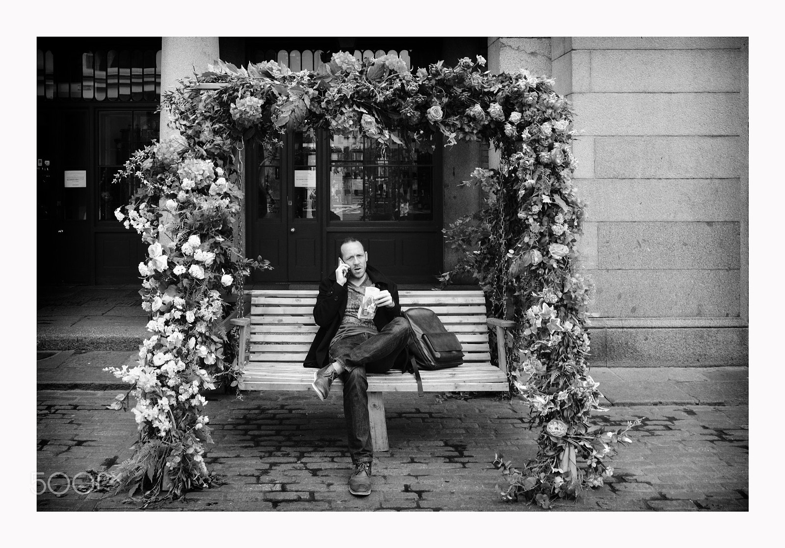 Fujifilm X-Pro2 + Fujifilm XF 23mm F2 R WR sample photo. Flower boy covent garden photography