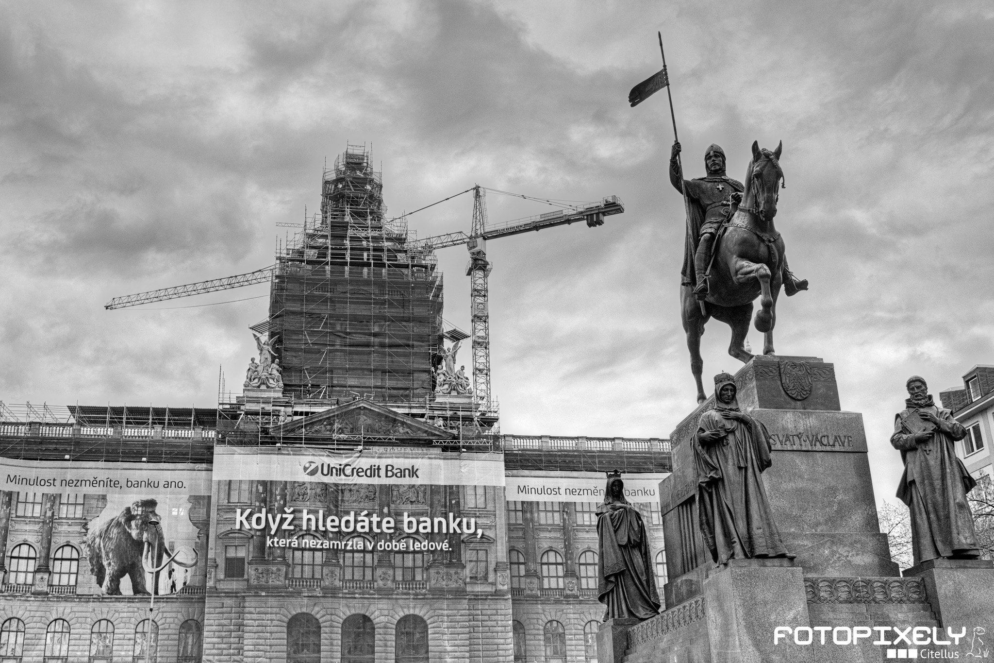 Sigma 24-70mm F2.8 EX DG HSM sample photo. Praha / prague photography