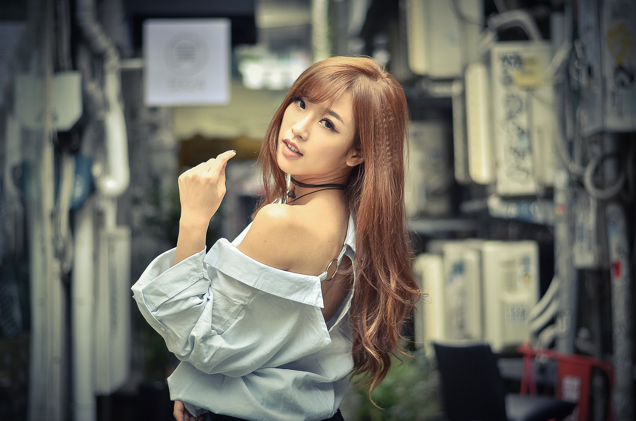 Nikon D7000 + Nikon AF-S Nikkor 50mm F1.8G sample photo. 《caca卡卡兒.東區小街_冷氣室外機小巷子篇》 photography