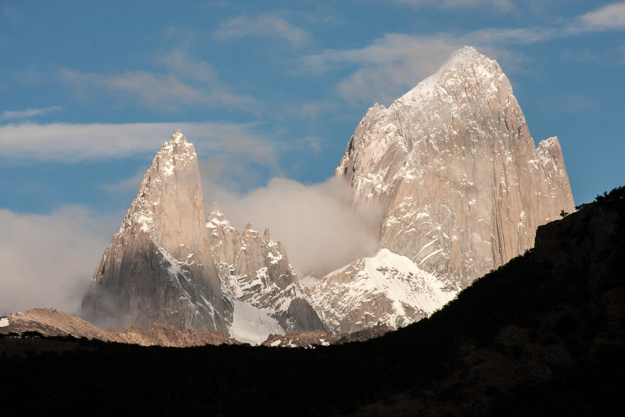Canon EF-S 18-200mm F3.5-5.6 IS sample photo. Patagonia photography