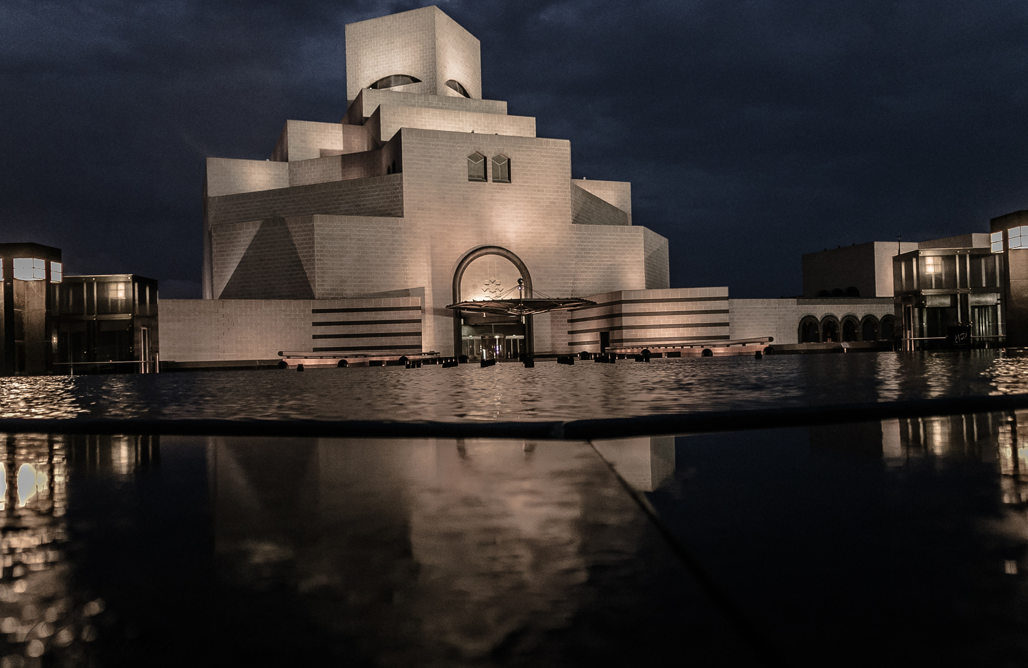 Canon EF-S 18-55mm F3.5-5.6 IS sample photo. Islamic art musume photography