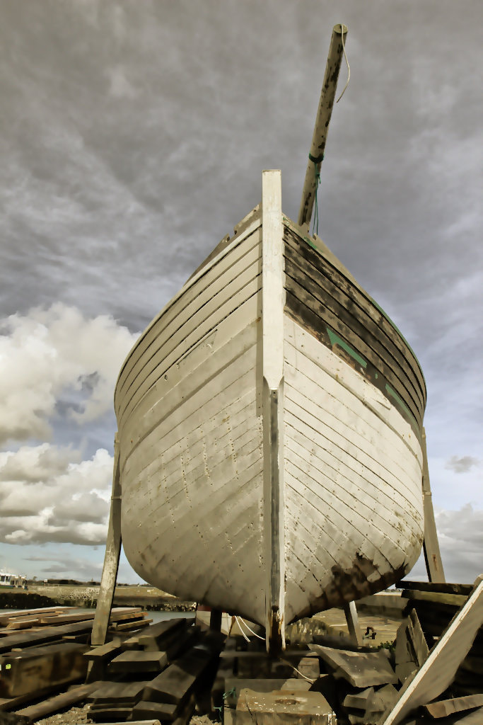 Canon EOS 100D (EOS Rebel SL1 / EOS Kiss X7) sample photo. Shipyard photography