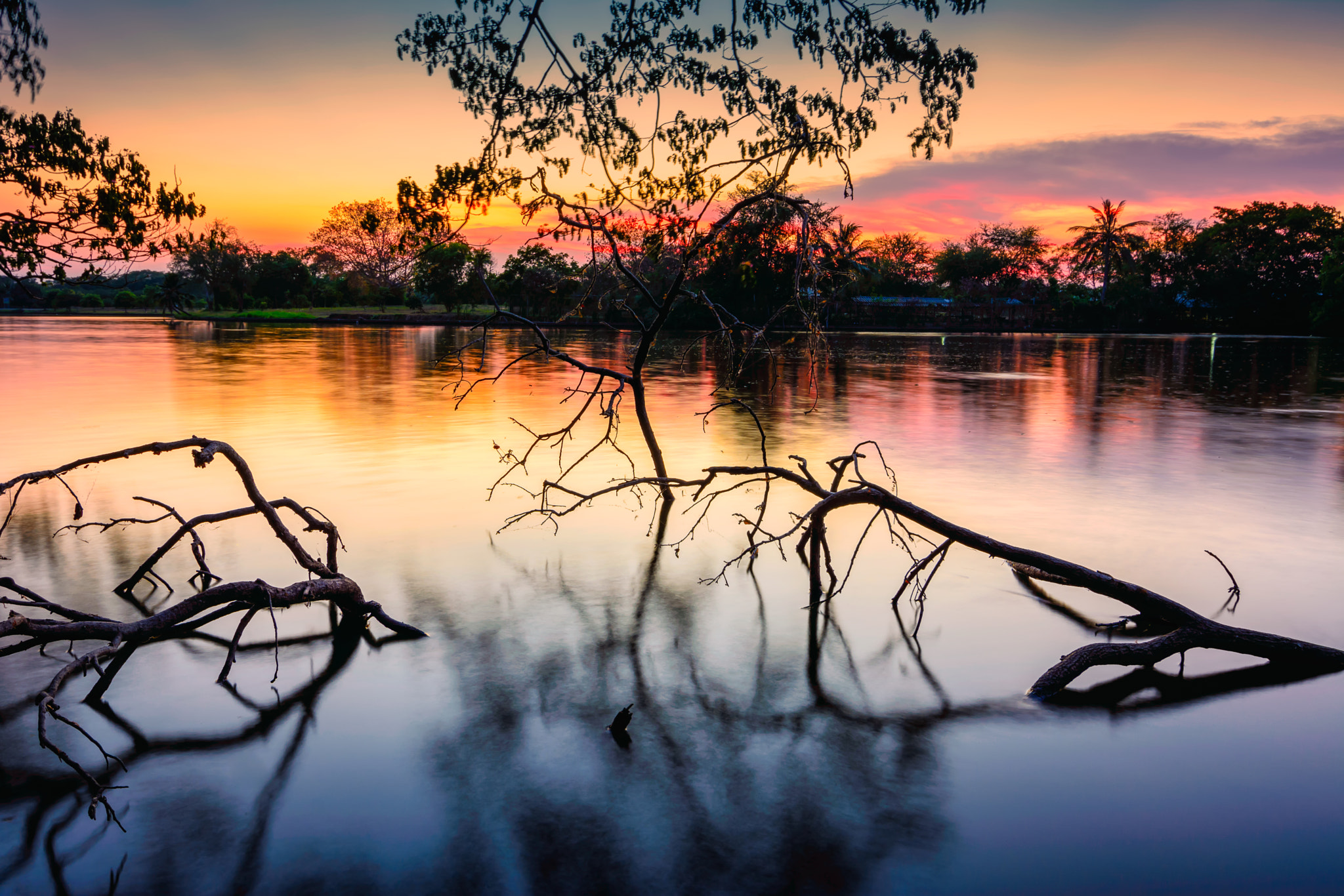 Nikon D7100 sample photo. Silhouettes, sunsets river's edge. photography