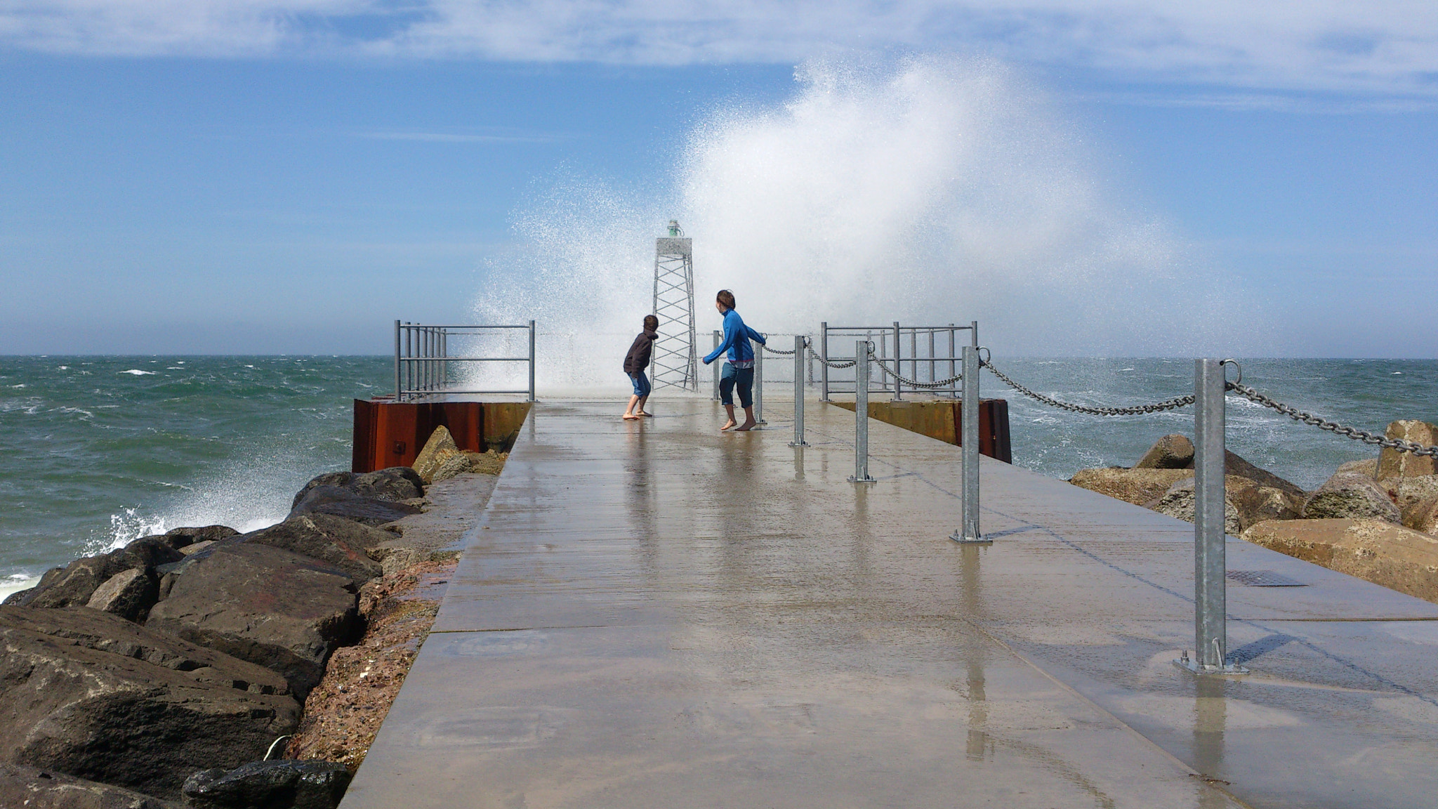 Sony Ericsson Xperia S sample photo. Running away from the big wave photography