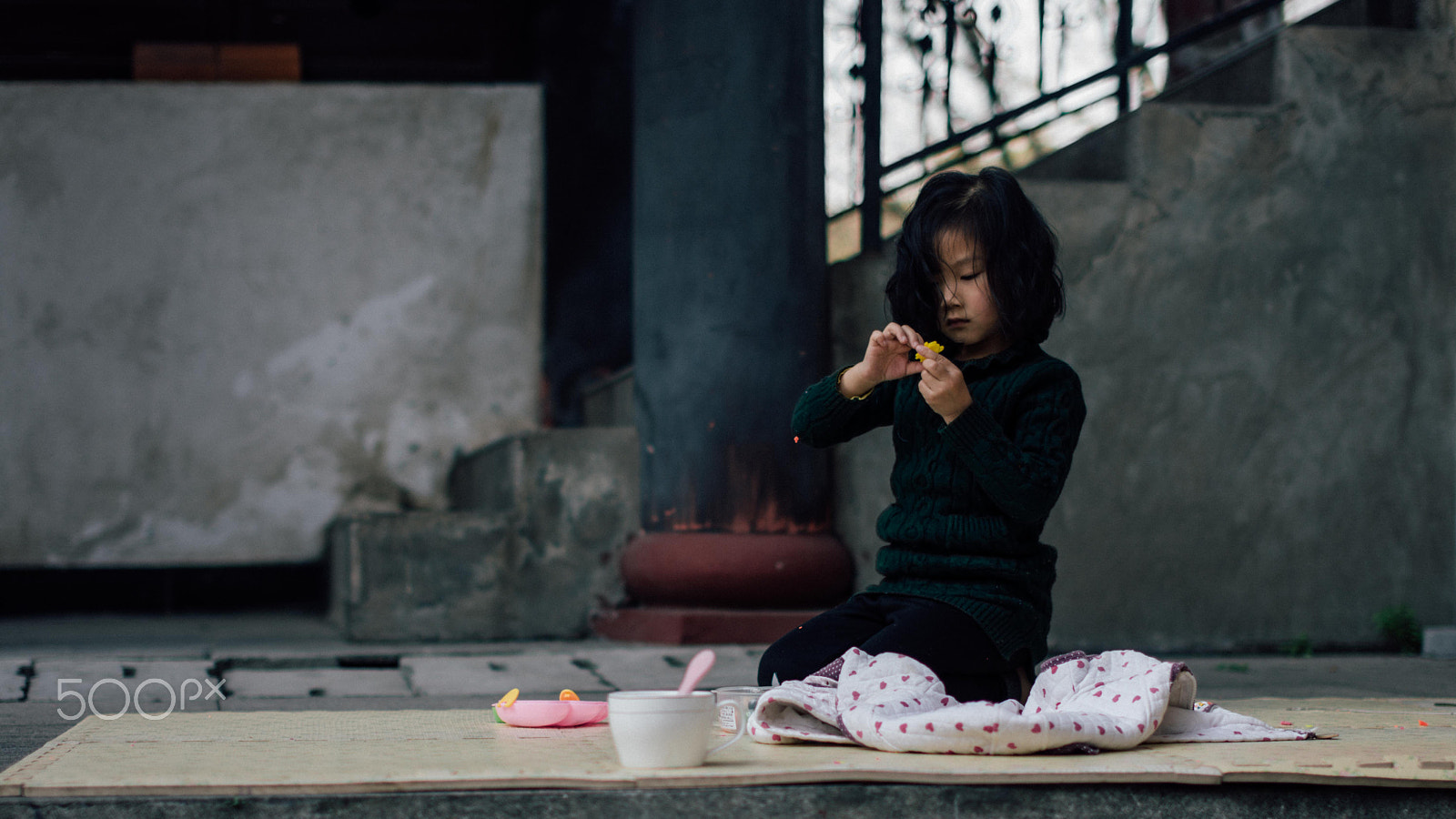 Nikon D7200 + Sigma 50mm F1.4 EX DG HSM sample photo. A little girl photography