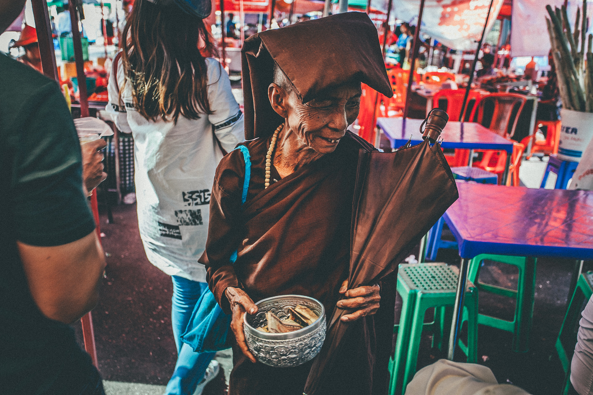 Canon EOS 5D + Canon EF 17-40mm F4L USM sample photo. The beggar photography