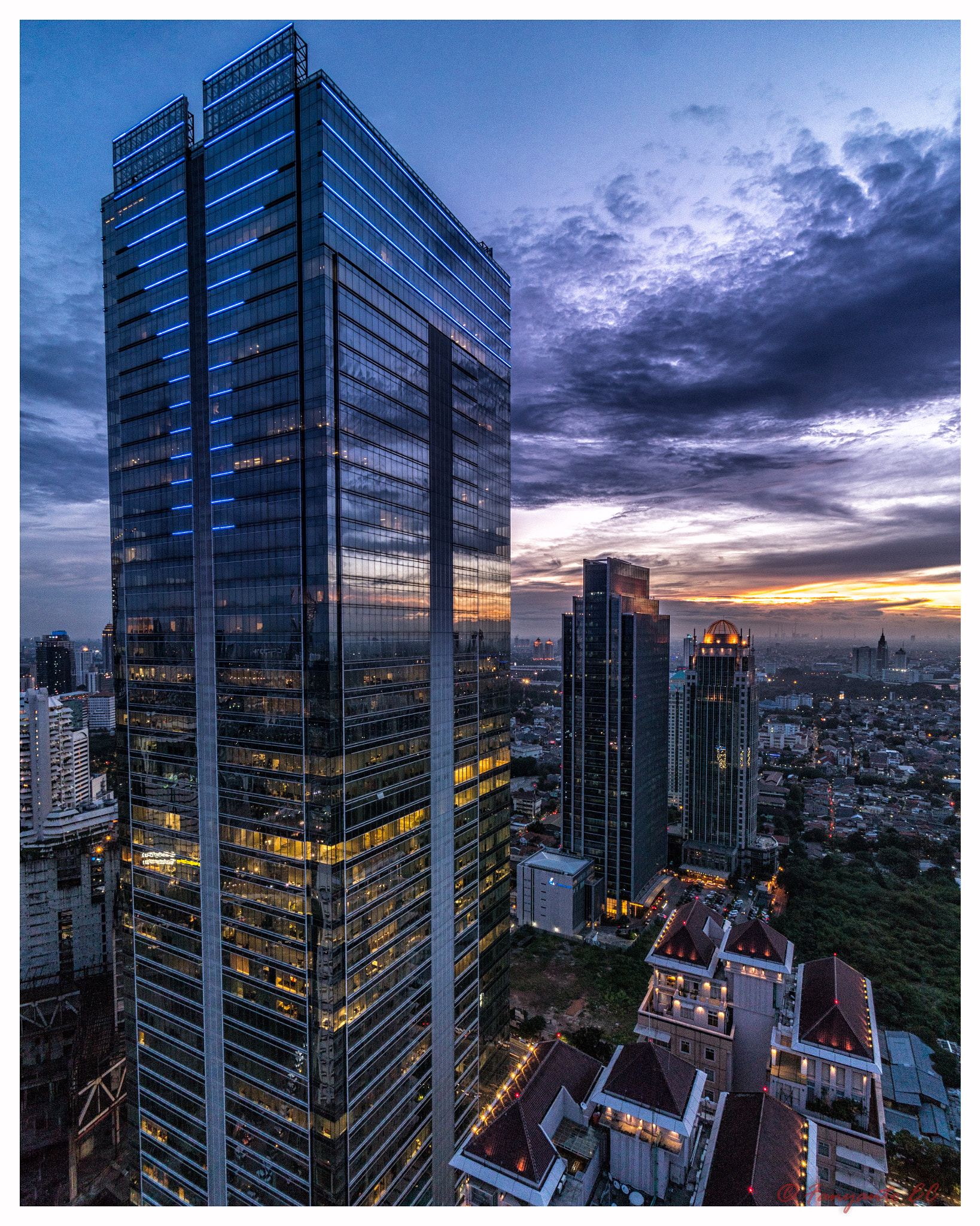 Sony a6500 + Sony E 10-18mm F4 OSS sample photo. Blue of jakarta photography