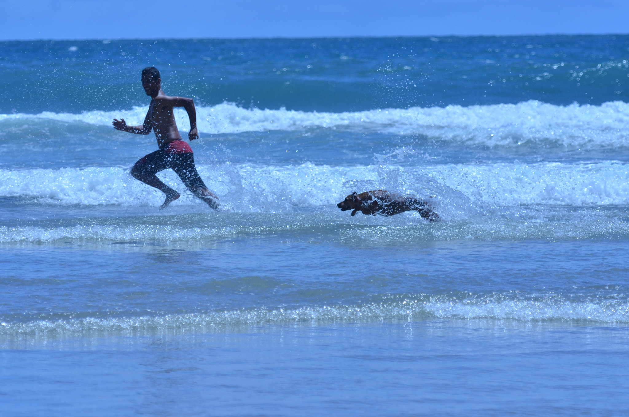 Nikon D7000 sample photo. Catch me if you can... before a surf competition photography