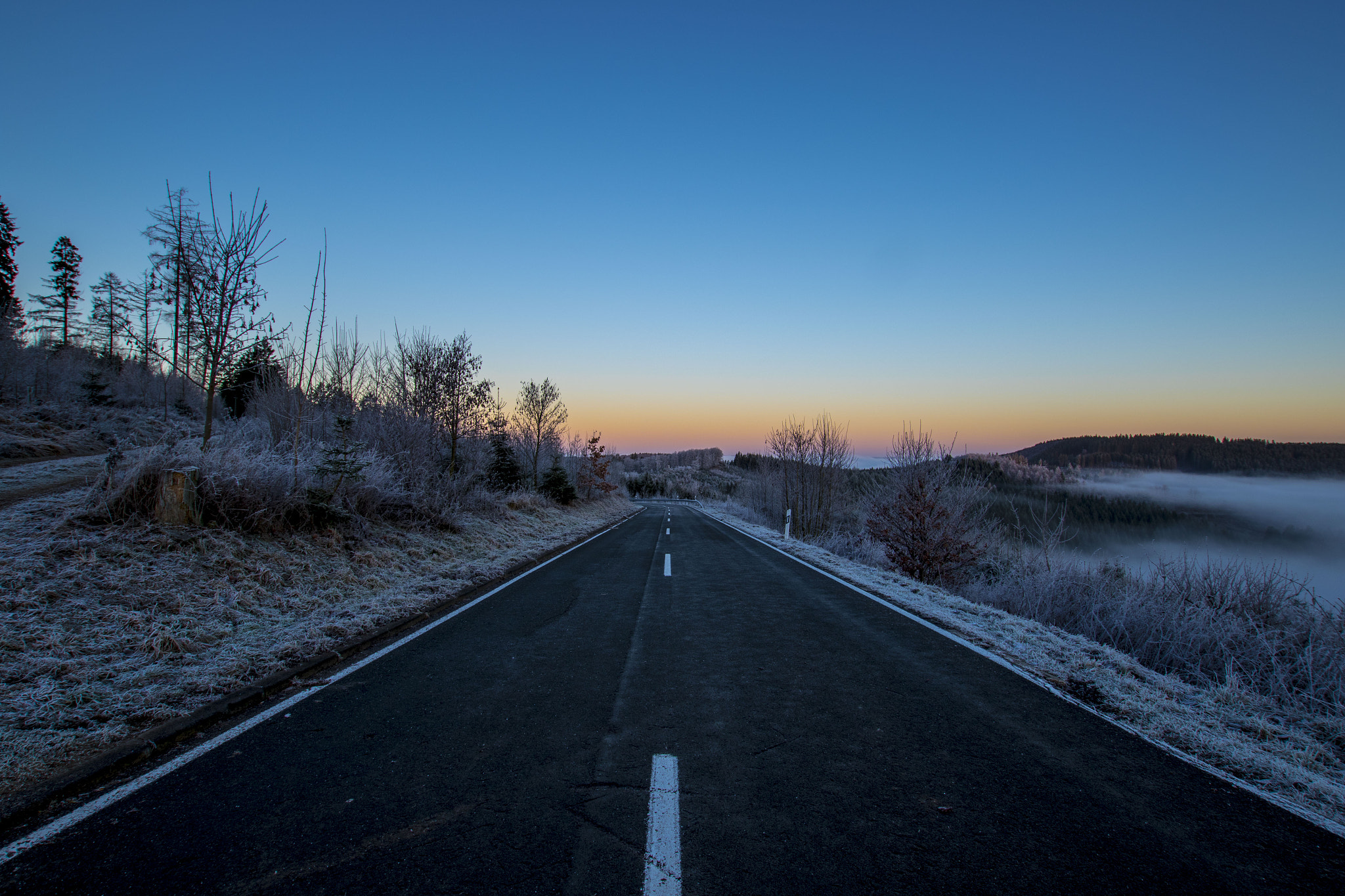 Sigma 10-20mm F3.5 EX DC HSM sample photo. Straße hohe bracht im sauerland photography