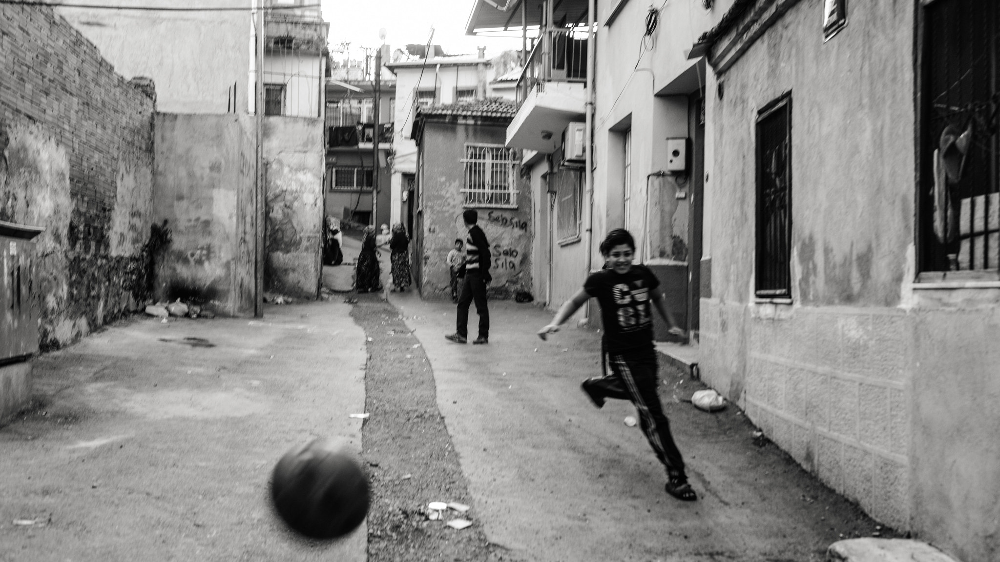 Fujifilm X-T2 sample photo. Street football photography