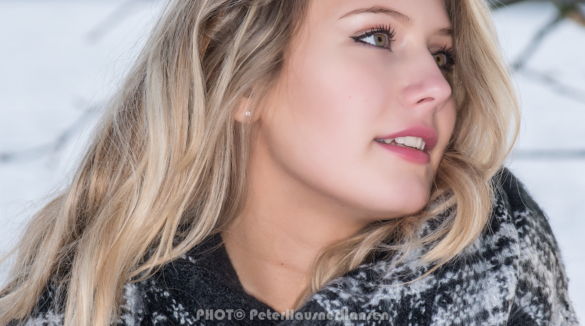 Nikon AF-S Micro-Nikkor 105mm F2.8G IF-ED VR sample photo. Emilie photography