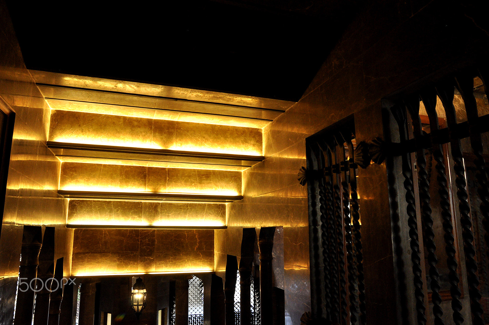 Nikon D90 sample photo. Stairs in the ceiling photography