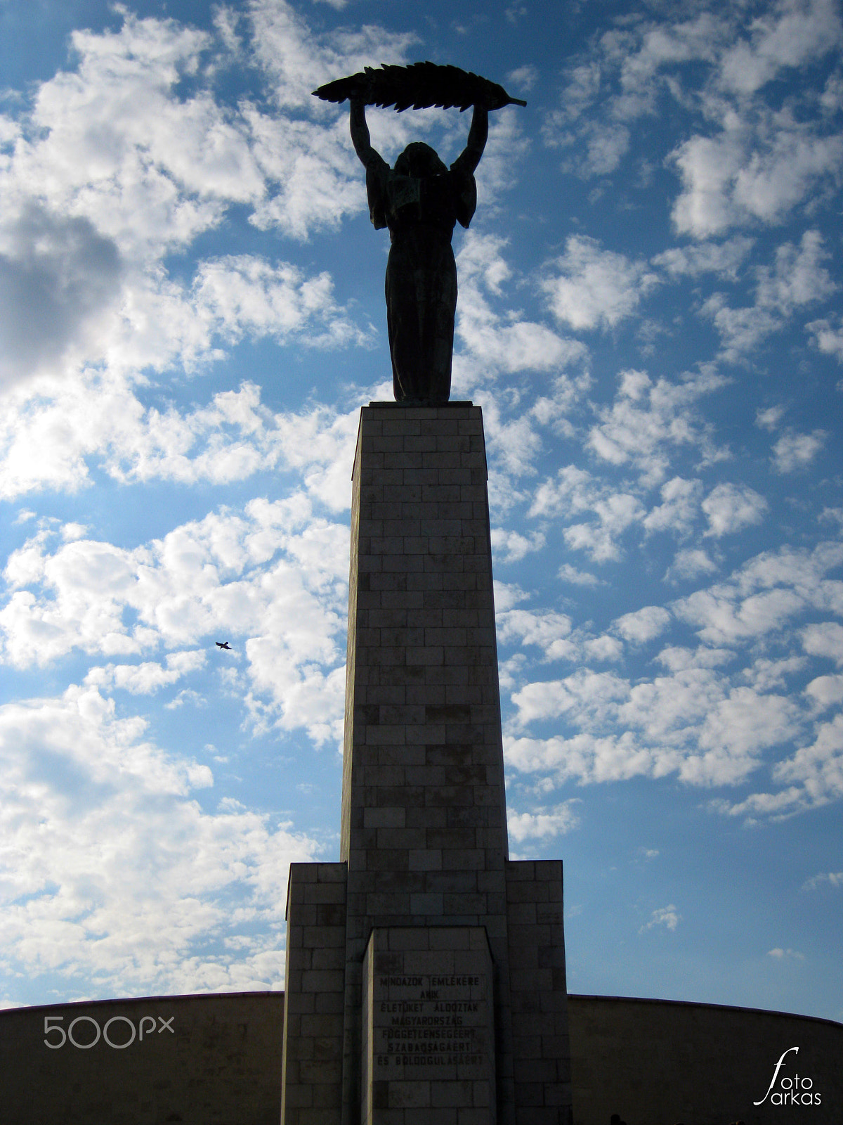 Canon PowerShot A3100 IS sample photo. Liberty statue photography