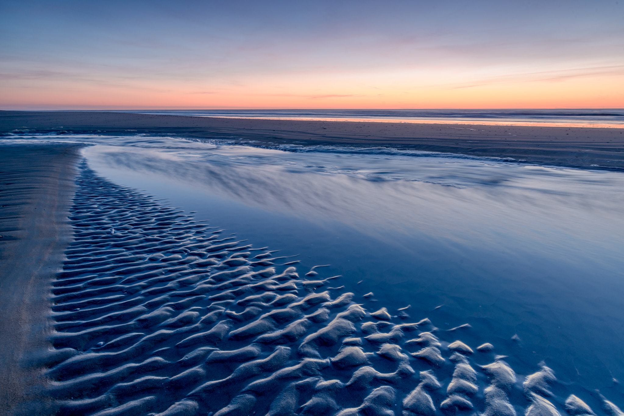 Nikon D800 + Nikon AF-S Nikkor 20mm F1.8G ED sample photo. Blue hour @ the koog, texel photography