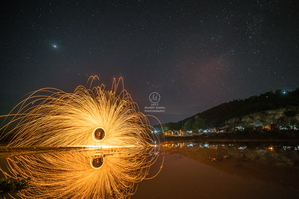 Sony Vario-Sonnar T* 16-35mm F2.8 ZA SSM II sample photo. Steel wool and stars at phnom krom ! photography