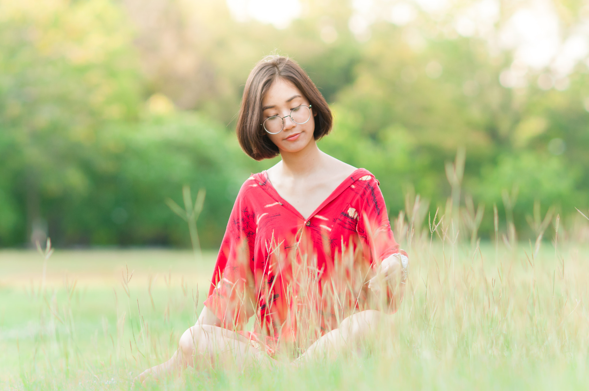 AF DC-Nikkor 135mm f/2D sample photo. Portrait asian woman in the park. photography