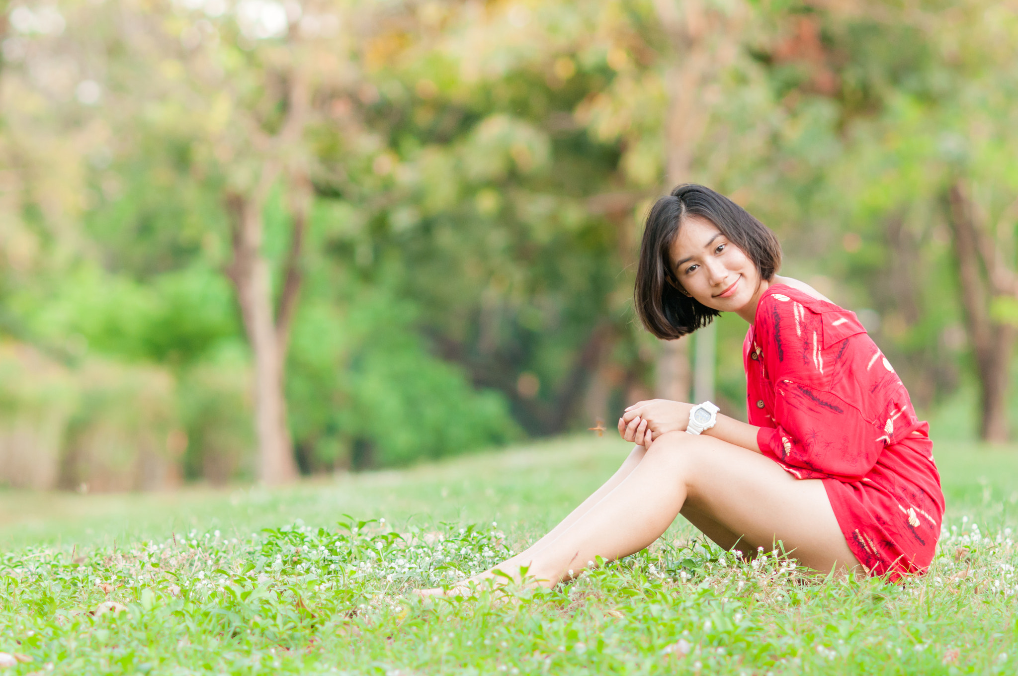 AF DC-Nikkor 135mm f/2D sample photo. Portrait asian woman in the park. photography