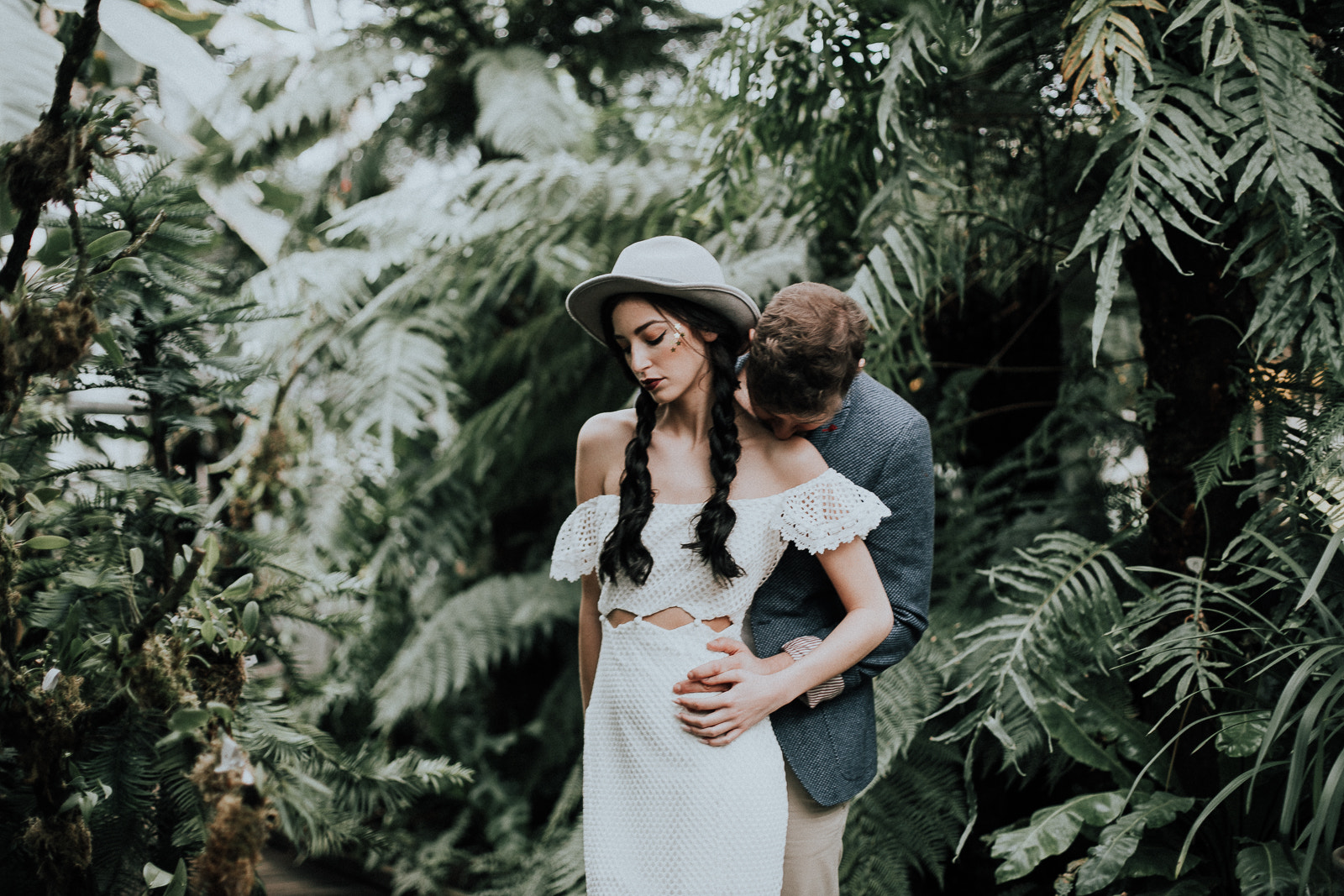 Canon EF 50mm F1.4 USM sample photo. Botanic elopement photography