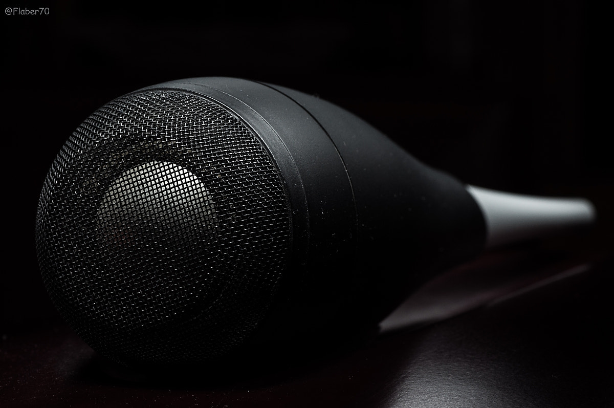 Nikon D90 sample photo. Tweeter  b&w 805s nautilus photography