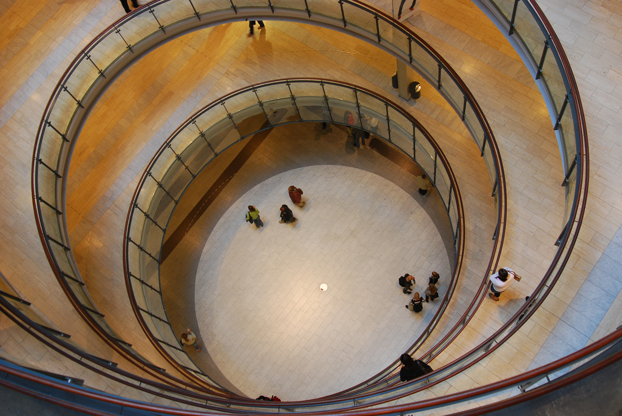 Nikon AF Nikkor 24-85mm F2.8-4D IF sample photo. The mall #2 photography