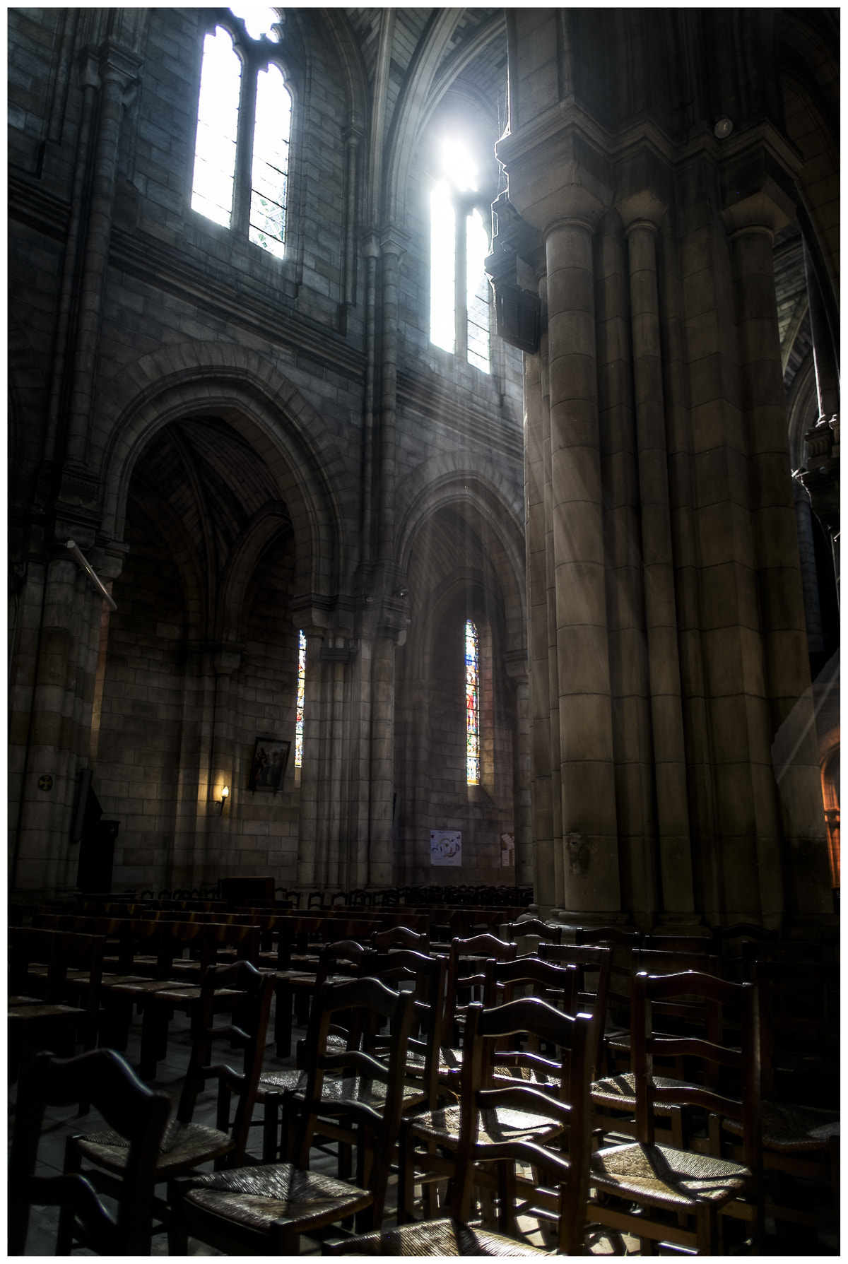 Fujifilm X-Pro1 + Fujifilm XF 18mm F2 R sample photo. Streams of light. photography