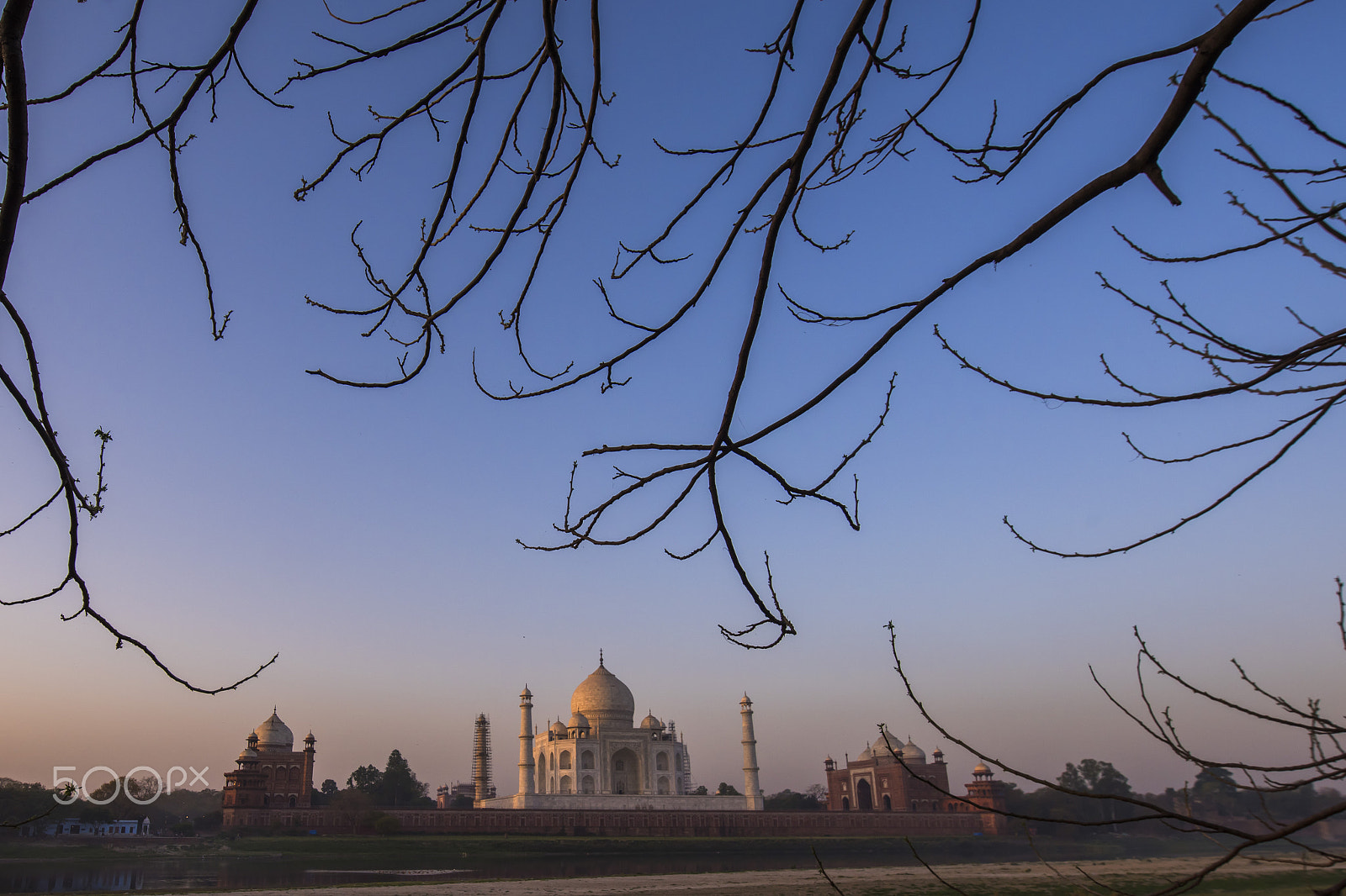 Nikon D810 + Tamron SP 15-30mm F2.8 Di VC USD sample photo. Taj mahal photography