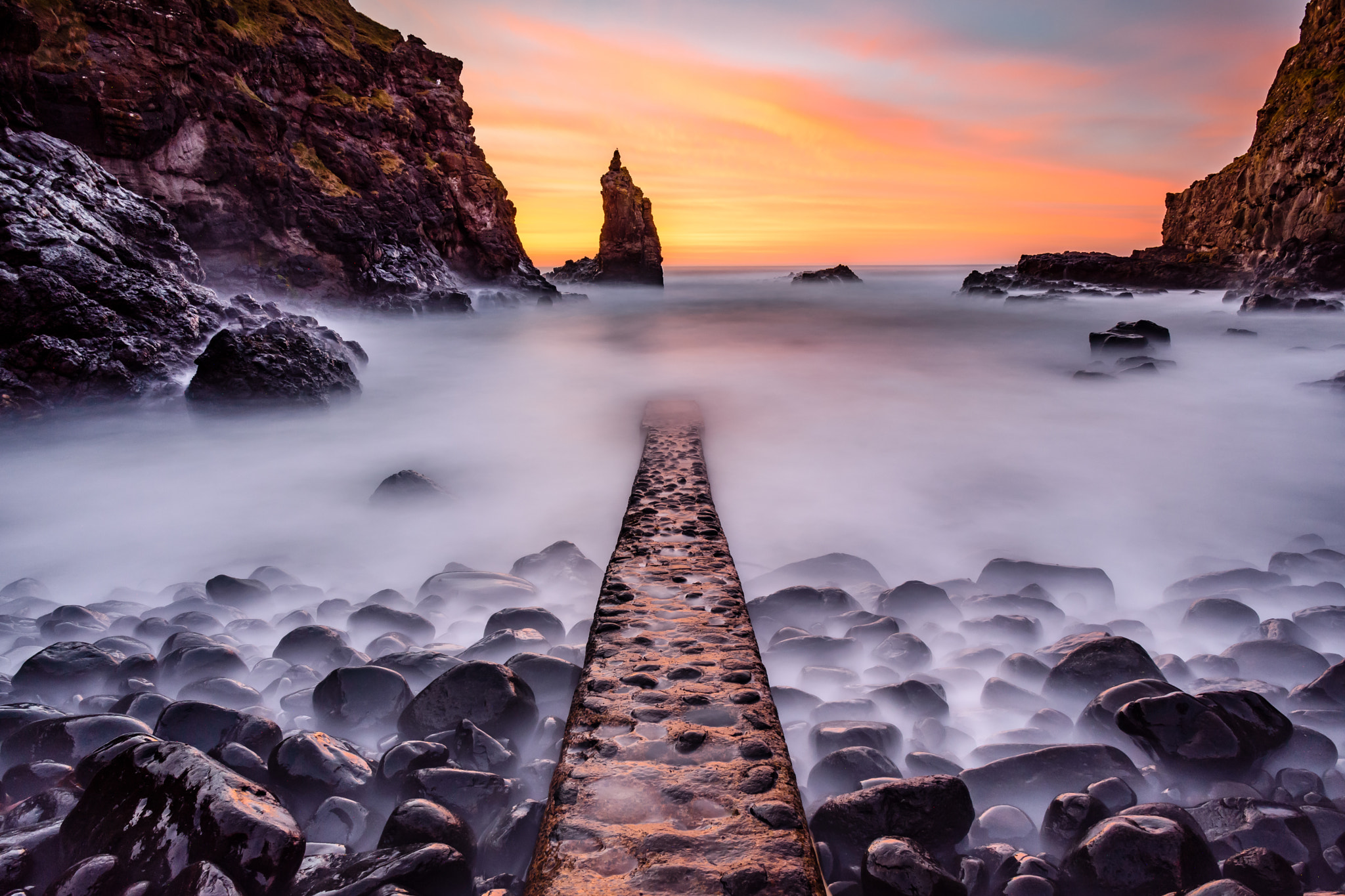 Nikon D7200 sample photo. Radiant - portcoon sunset giants causeway ireland photography