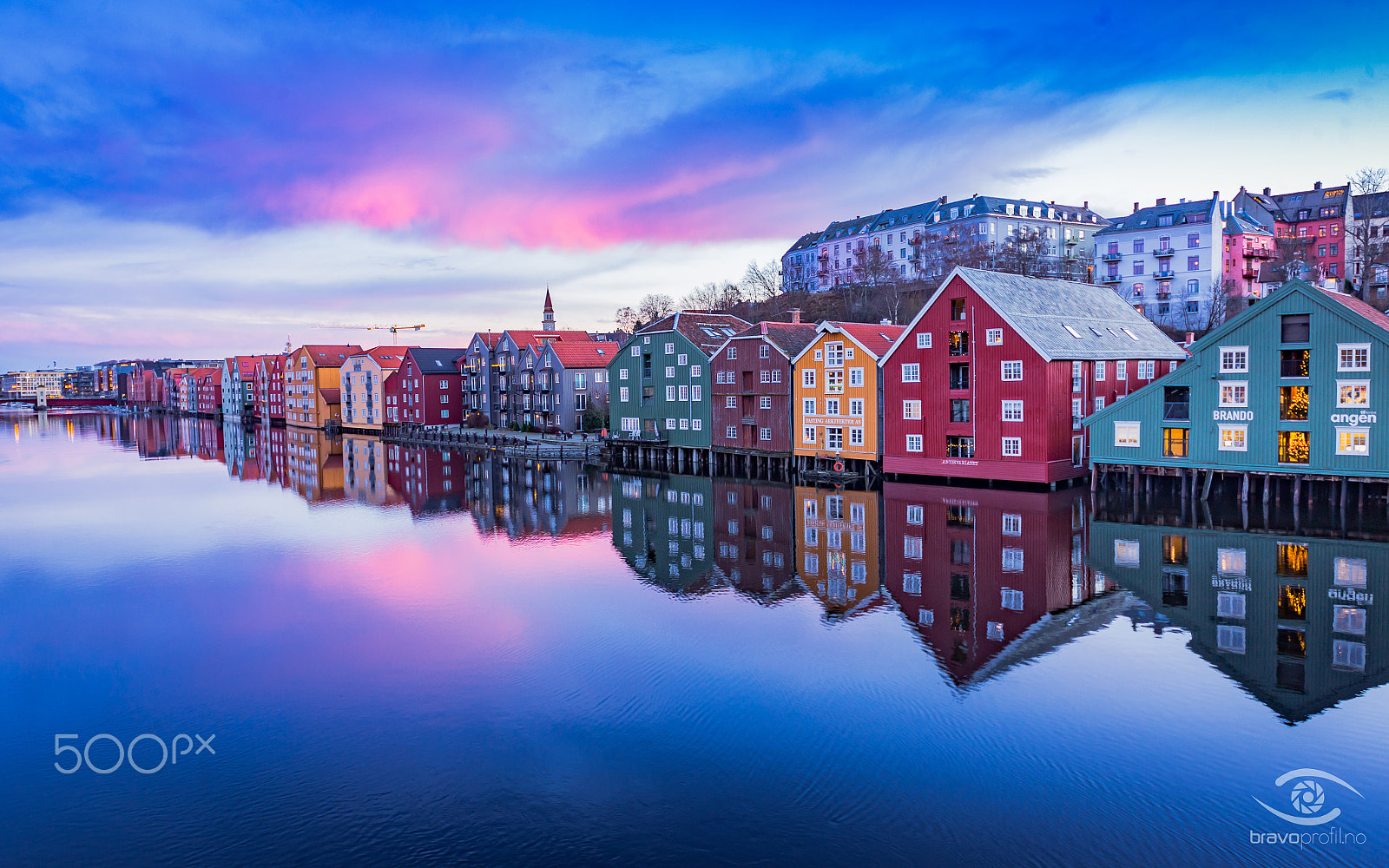 Sigma 12-24mm F4.5-5.6 II DG HSM sample photo. A colourful morning... photography