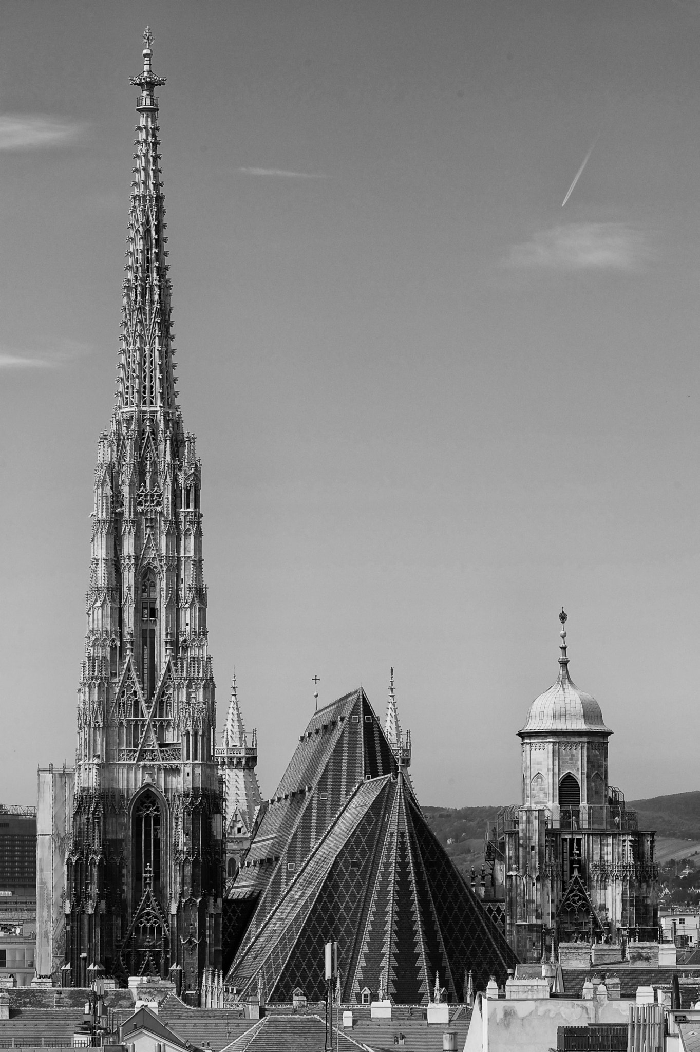 AF DC-Nikkor 135mm f/2 sample photo. Stephansdom, vienna photography