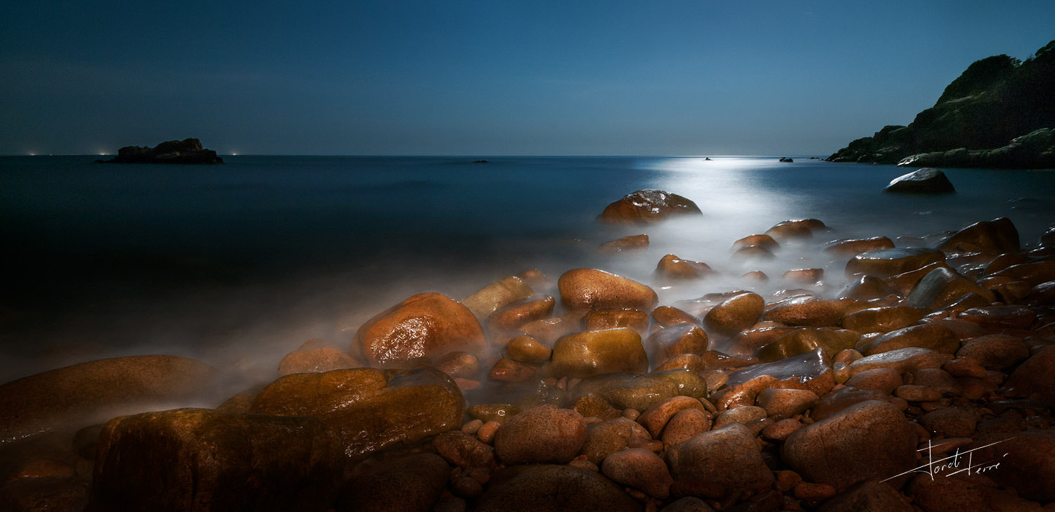 Nikon D300 + Sigma 10-20mm F4-5.6 EX DC HSM sample photo. Stones at moonlight photography