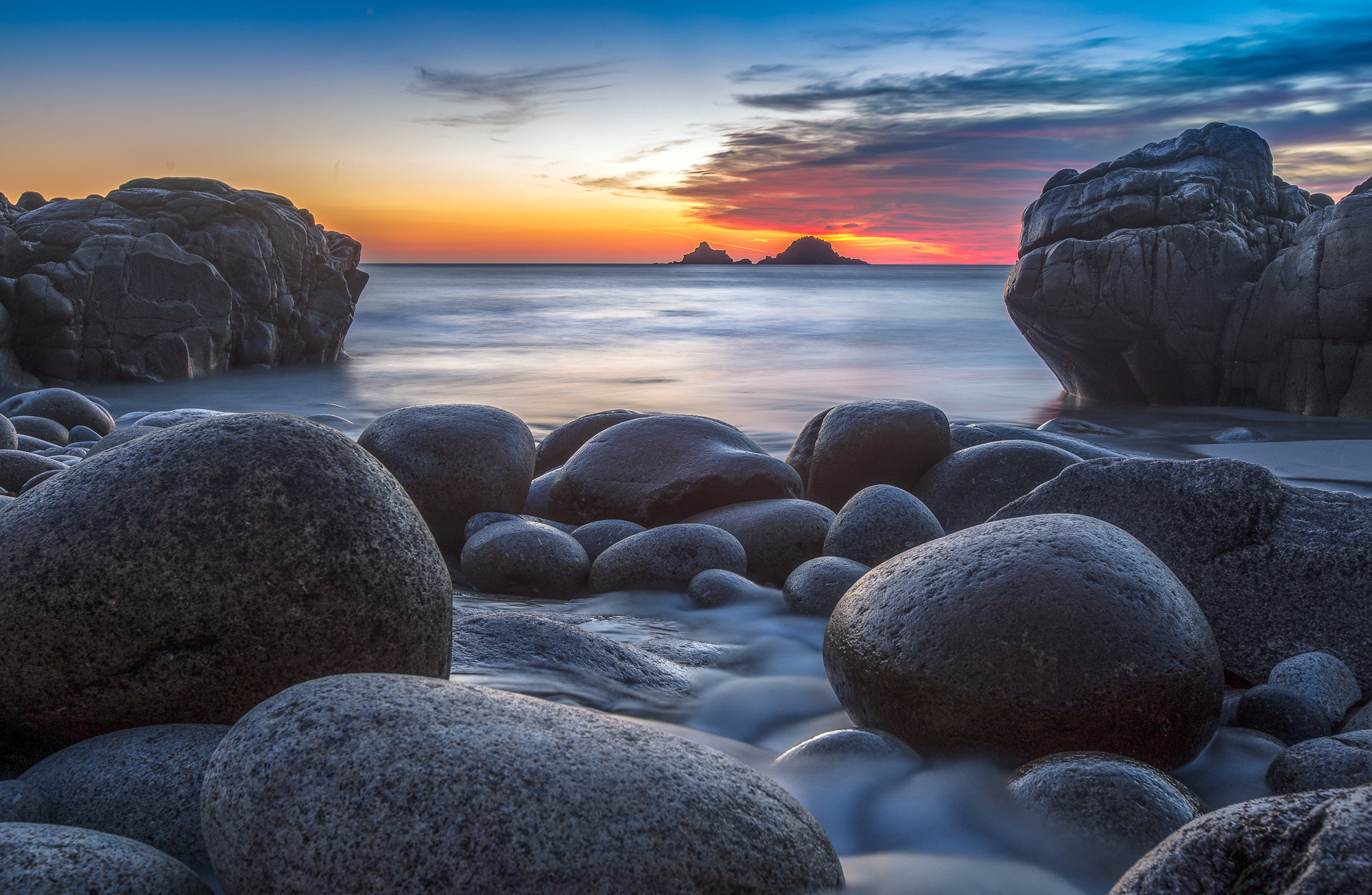 Canon EF 16-35mm F2.8L USM sample photo. Porth nanven photography