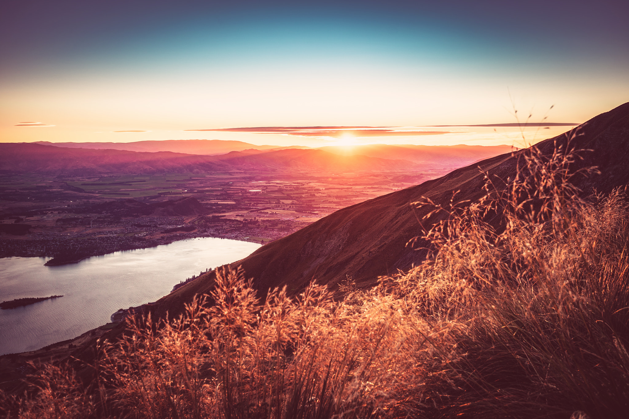 Tamron 18-270mm F3.5-6.3 Di II PZD sample photo. Sunrise over wanaka photography
