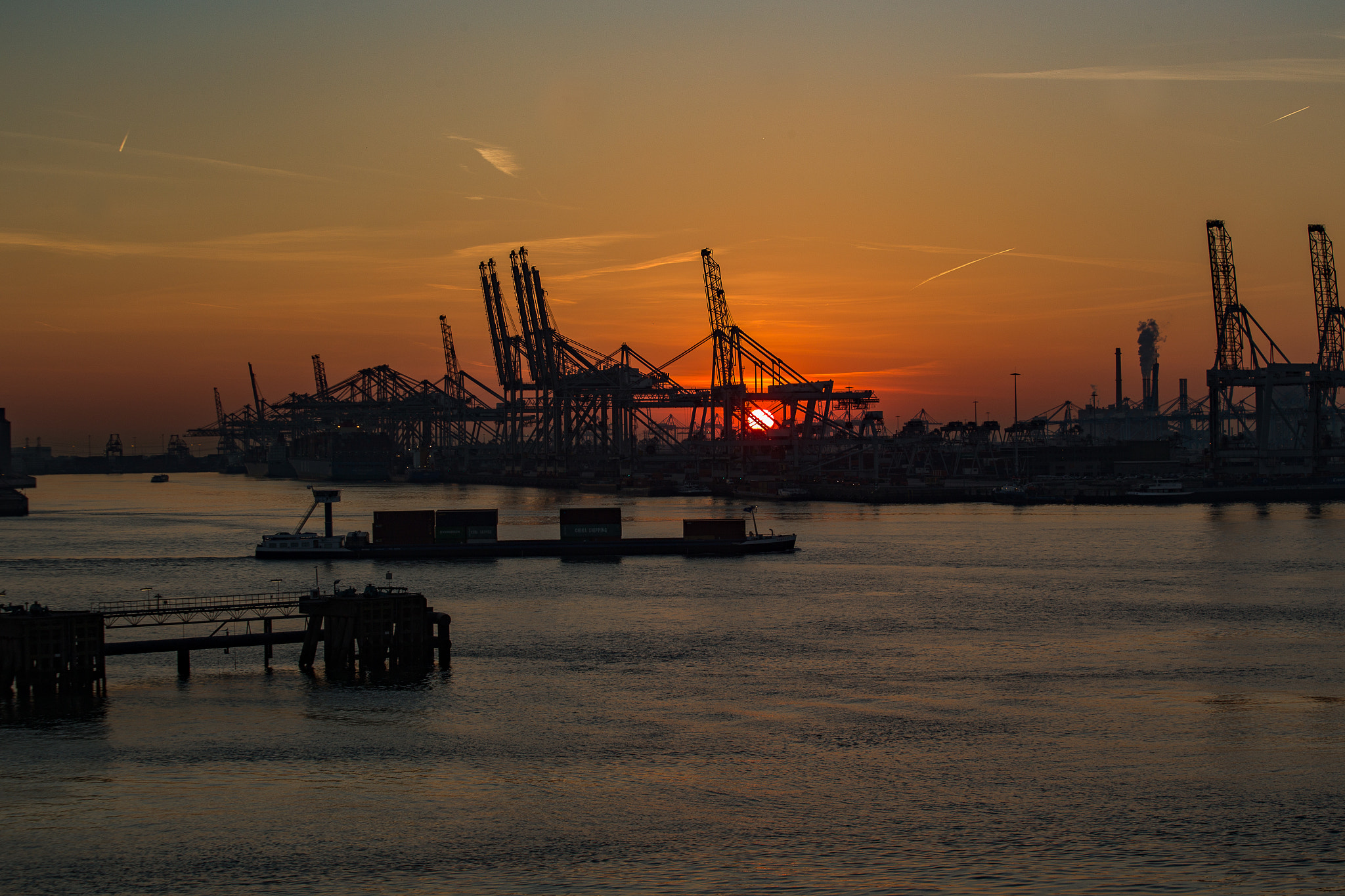 Canon EOS 6D sample photo. Sun down europoort rotterdam märz photography