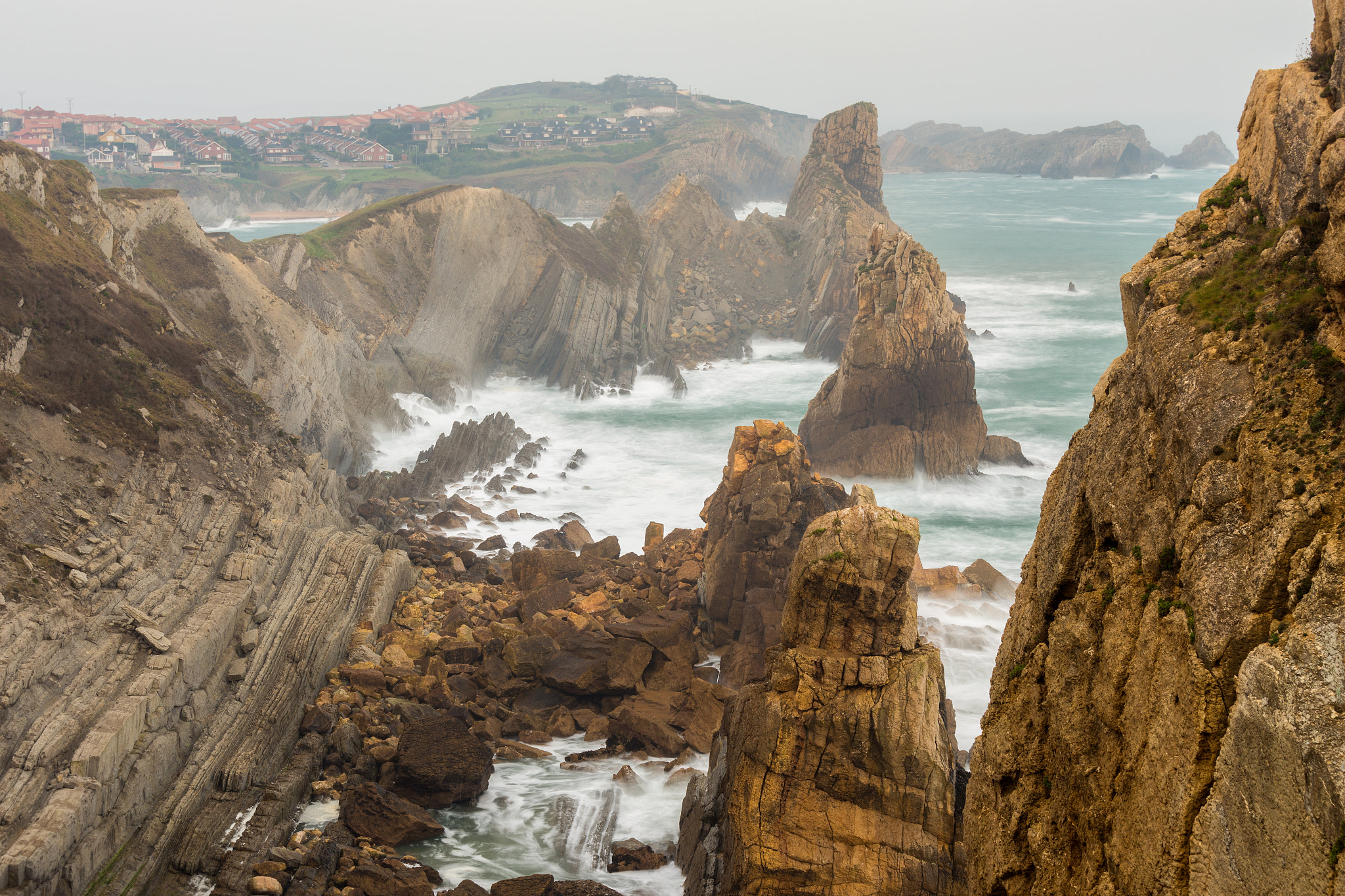 Canon EOS 6D + Canon EF 70-200mm F4L IS USM sample photo. Urros de liencres  190317-5401 photography