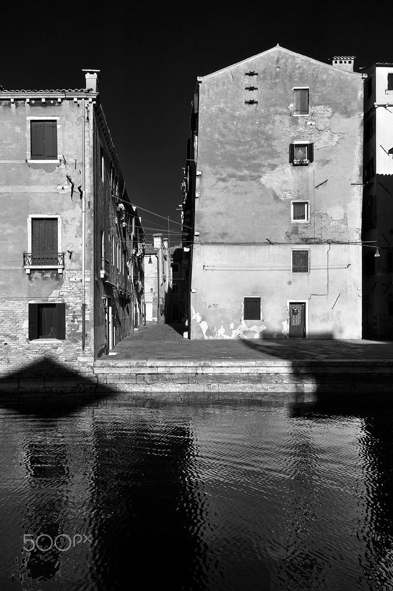 Nikon D70s + Nikon AF-S Nikkor 16-35mm F4G ED VR sample photo. Venice photography