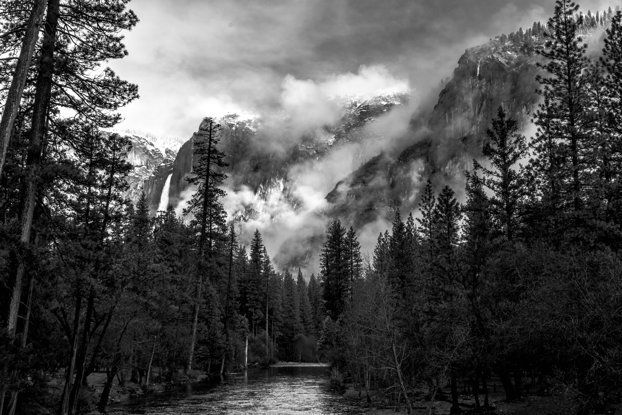 Sony a7R + Sony FE 28-70mm F3.5-5.6 OSS sample photo. B&w yosemite photography