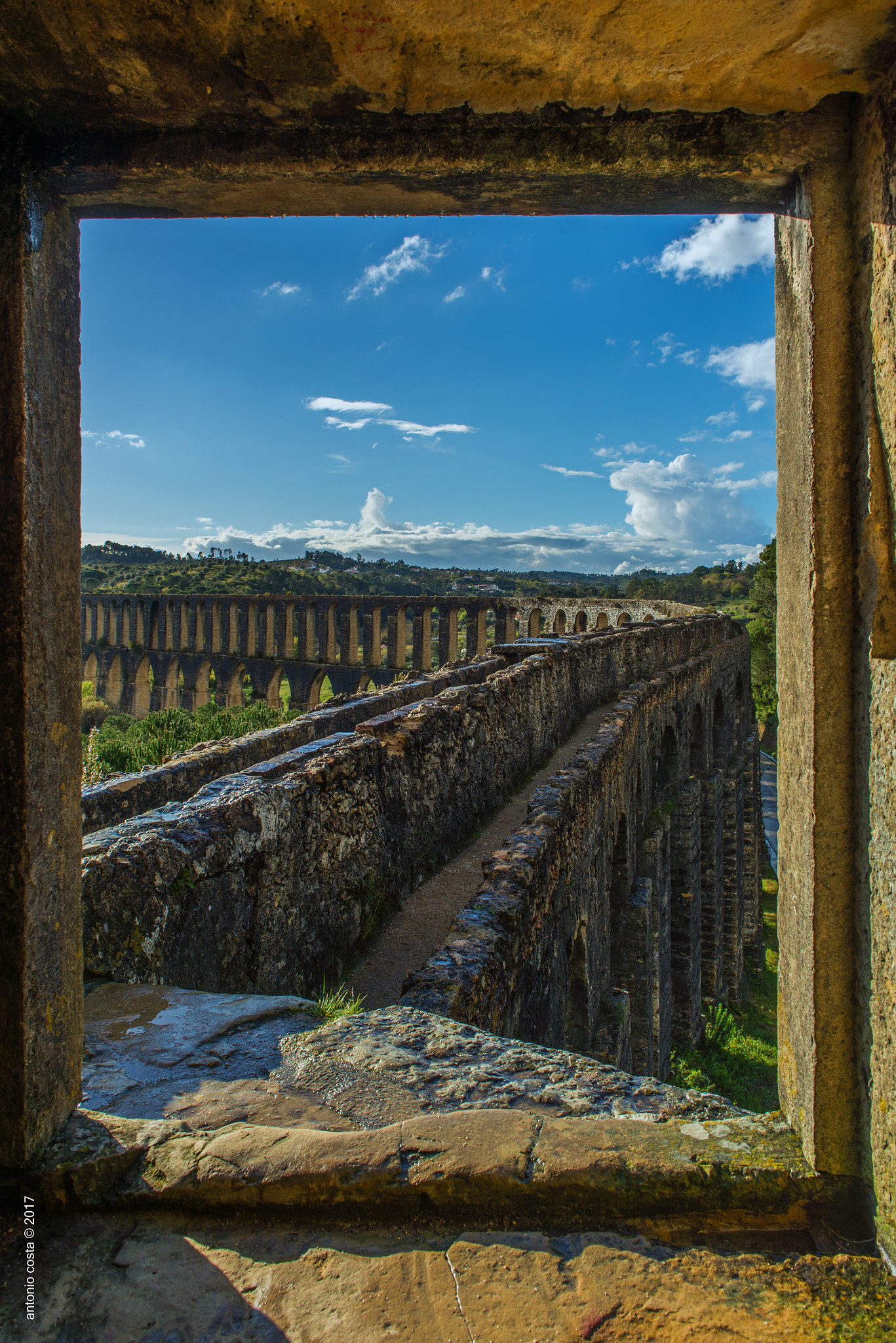 Nikon AF-S Nikkor 24-70mm F2.8G ED sample photo. Window to the aqueduct photography