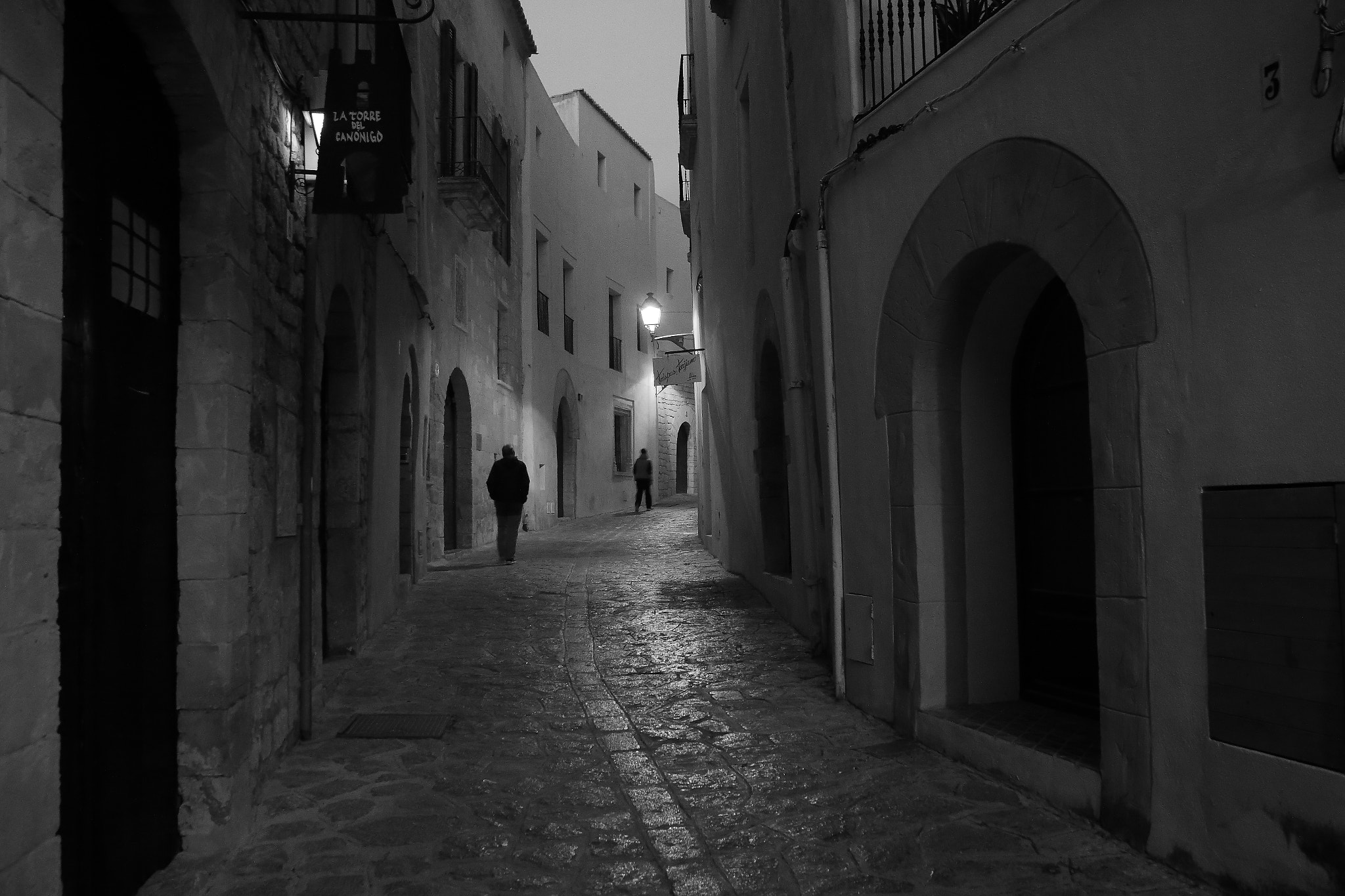 Canon EOS 70D sample photo. La noche en invierno , en las calles de ibiza , muy diferente al verano - the night in winter in... photography