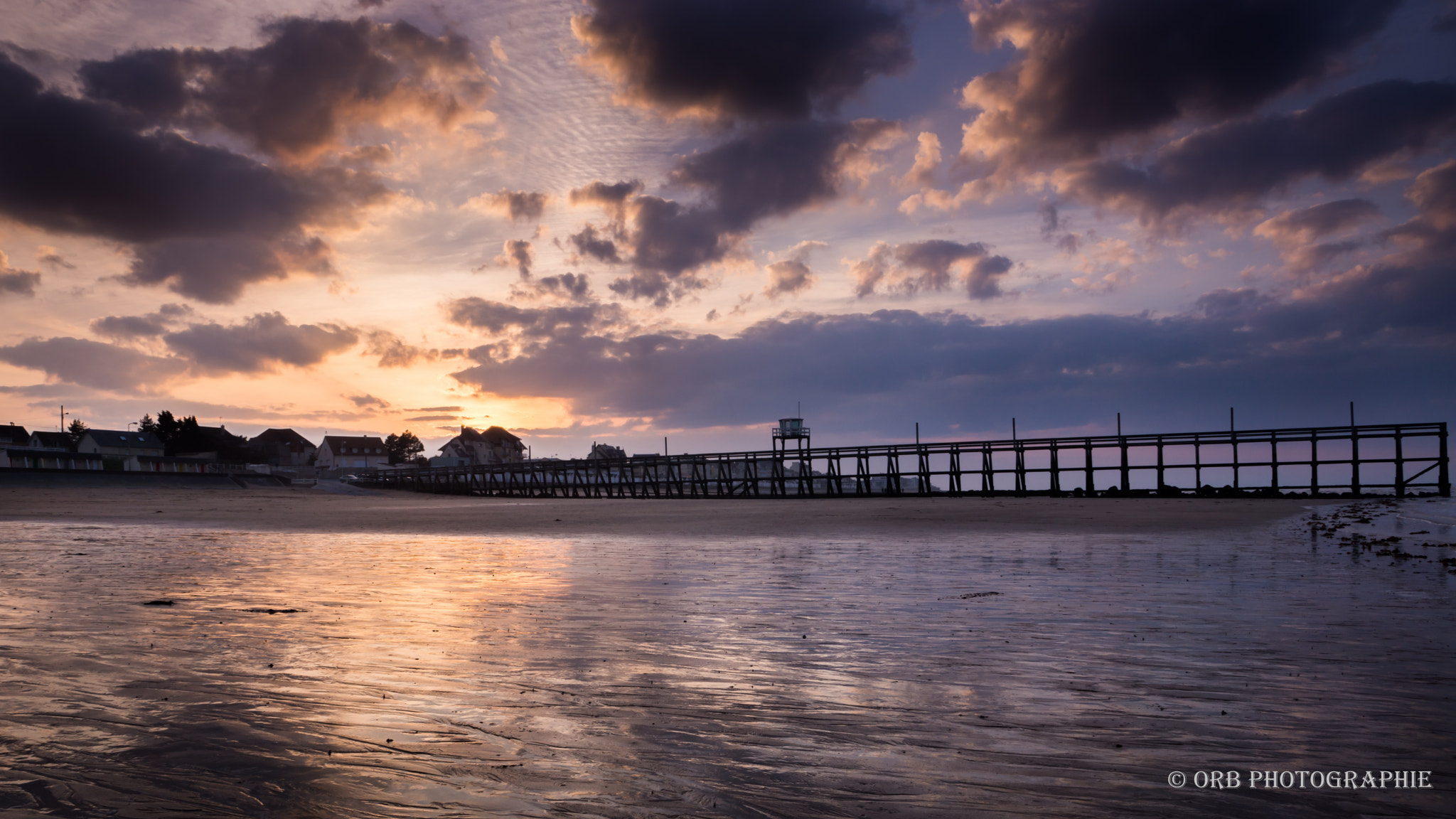 Sony SLT-A77 sample photo. Ponton de luc sur mer photography