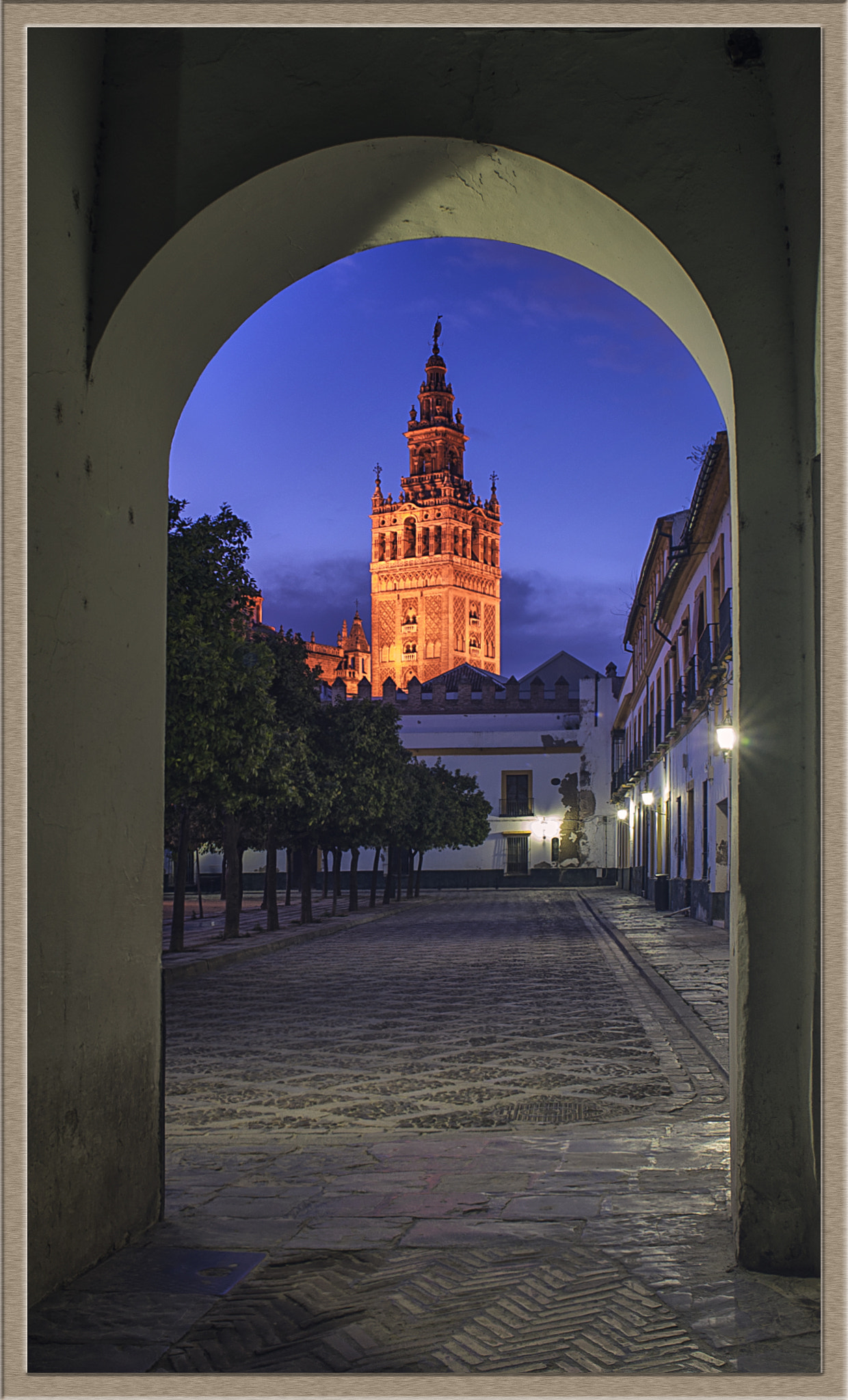 Nikon D700 + Nikon AF Nikkor 24mm F2.8D sample photo. The door to the tower. photography