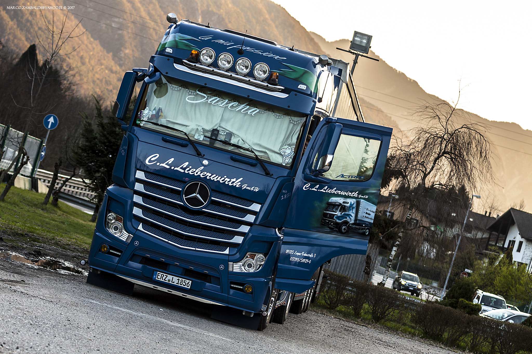 Canon EF 80-200mm f/2.8L sample photo. Mercedes actros by c.l. lieberwirth photography