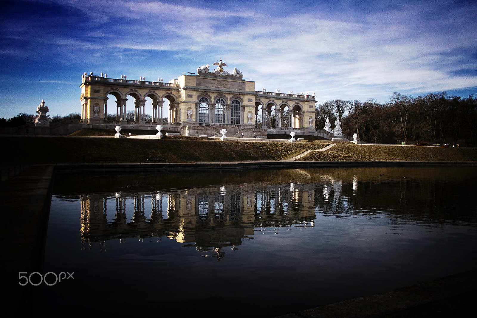 Canon EF-S 18-55mm F3.5-5.6 II sample photo. Beautiful gloriette photography