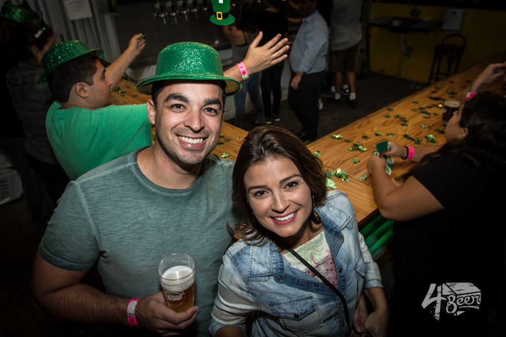 Canon EOS 7D + Canon EF 16-35mm F2.8L II USM sample photo. Saint patrick's day beer photography