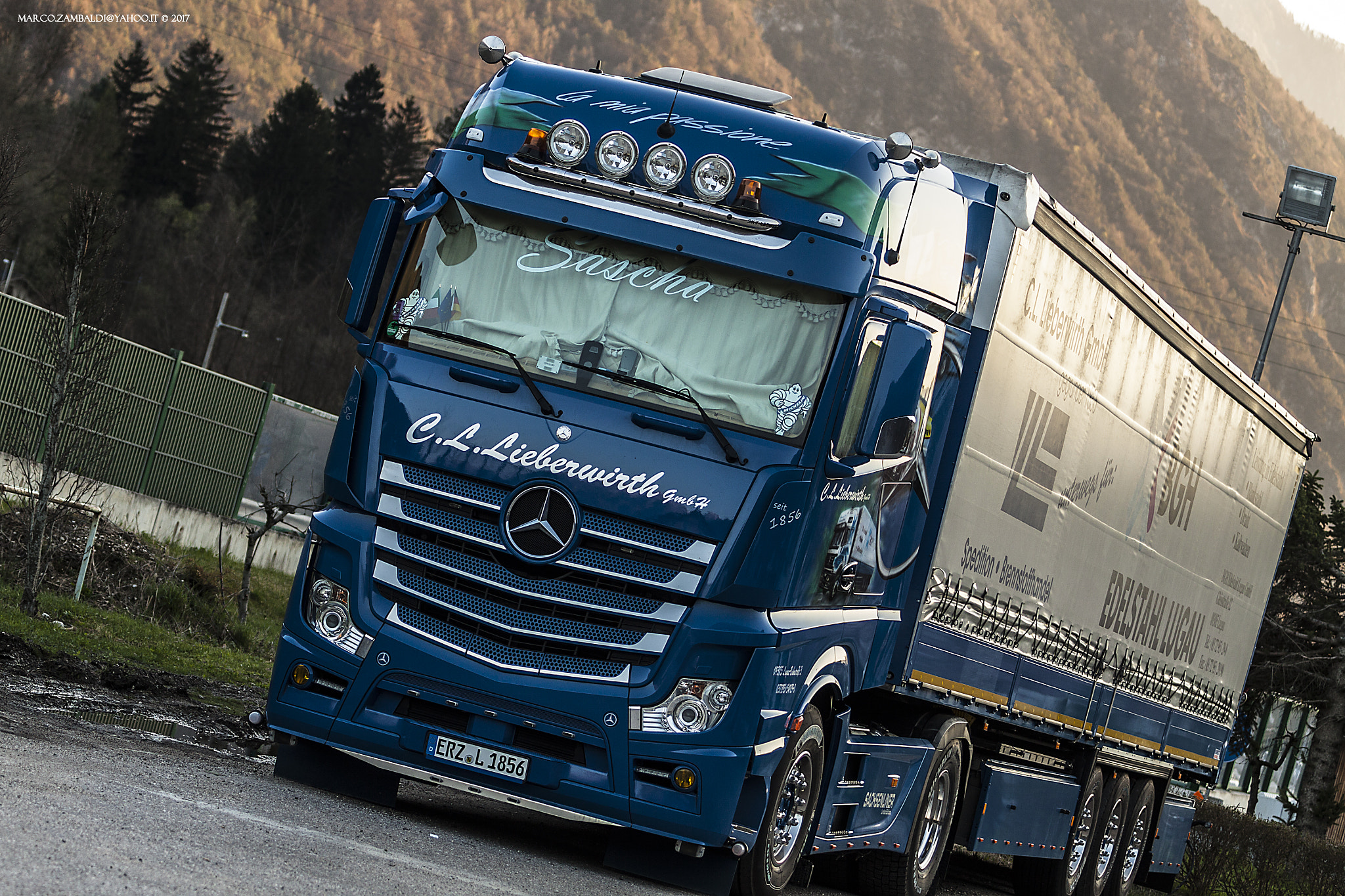 Canon EF 80-200mm f/2.8L sample photo. Mercedes actros by c.l. lieberwirth photography