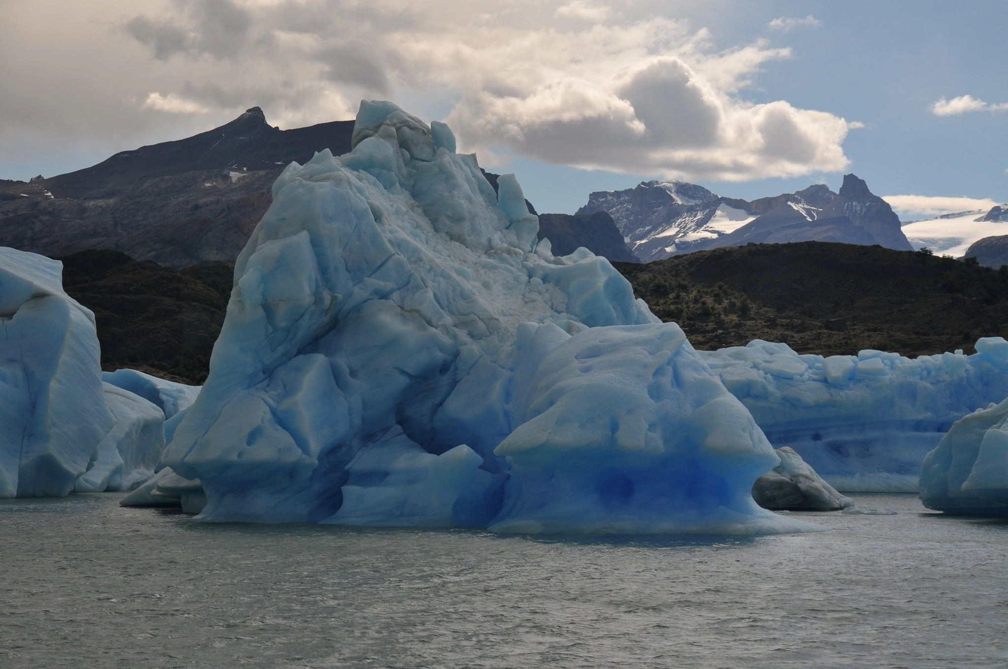 Nikon D300 + Nikon AF-S DX Nikkor 18-105mm F3.5-5.6G ED VR sample photo. Los glaciares photography