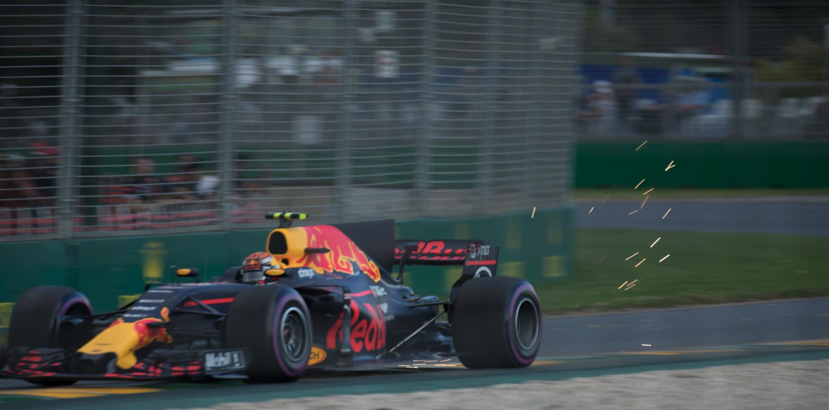 Canon EOS 5D Mark IV sample photo. Red bull still in spinning photography