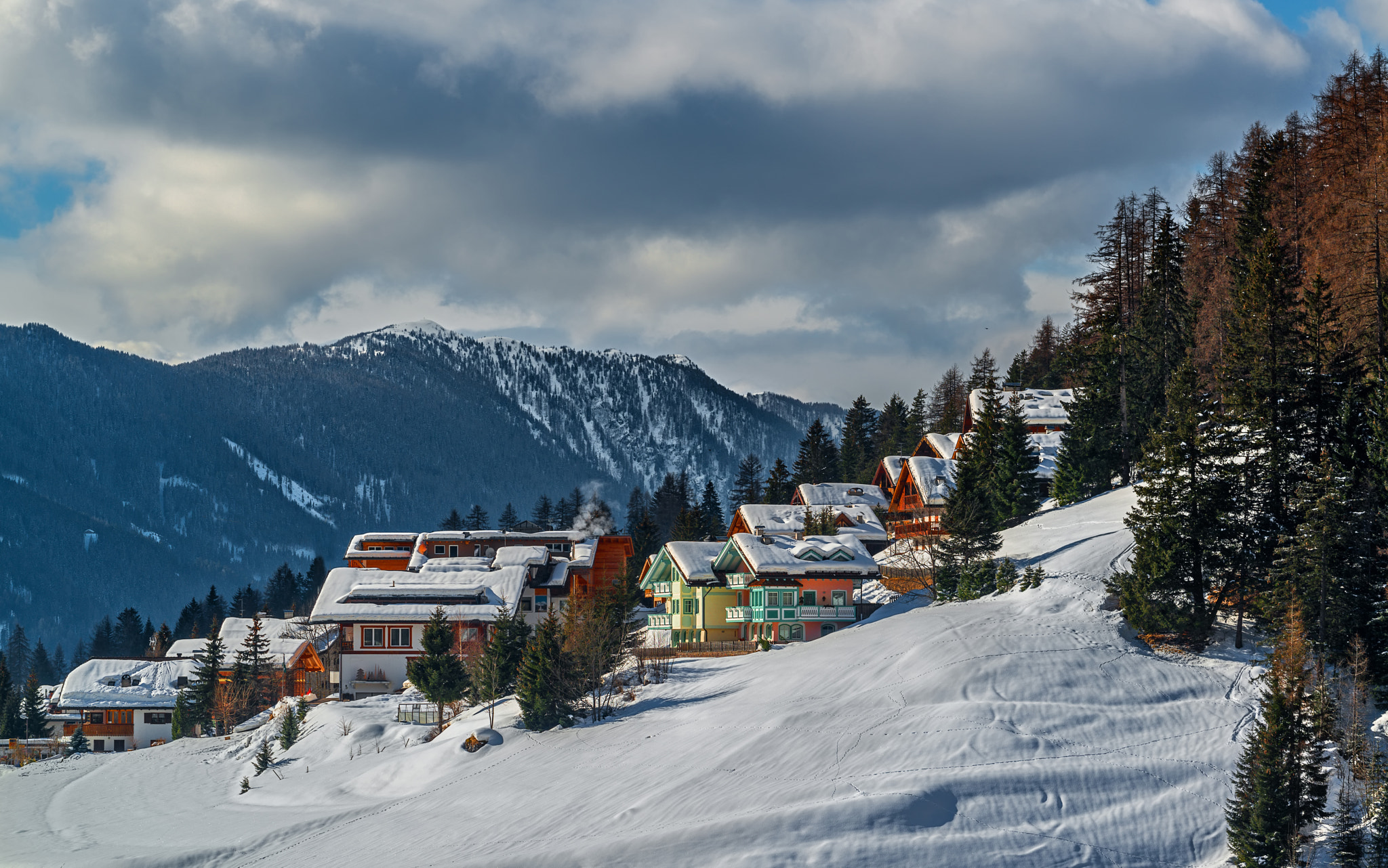 Nikon AF-S Nikkor 70-200mm F4G ED VR sample photo. Small town photography