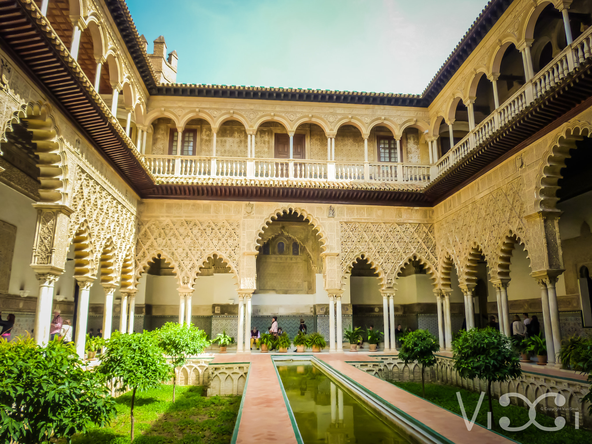 Panasonic DMC-ZX1 sample photo. Alcazar in seville photography