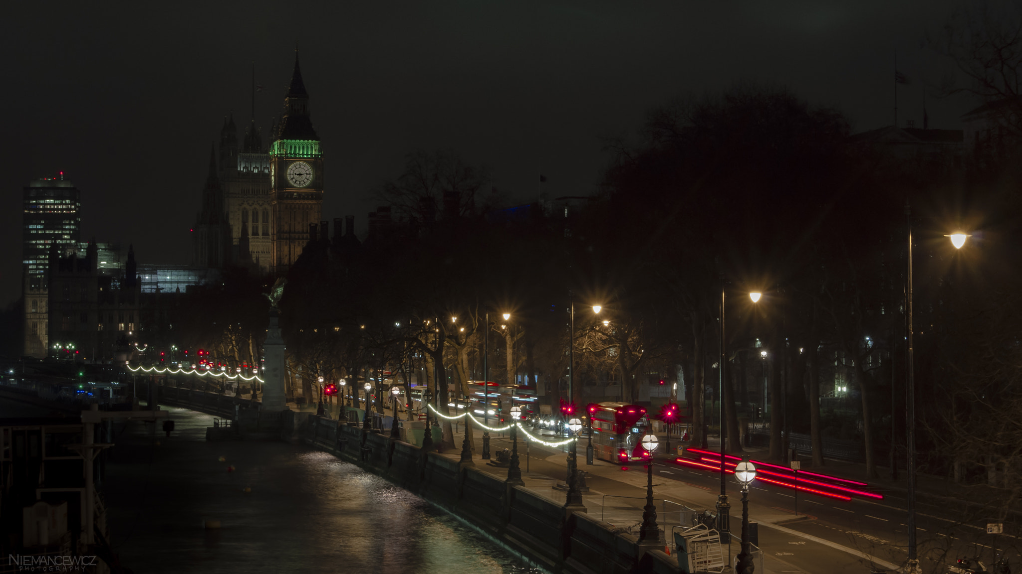 Sony Alpha DSLR-A500 sample photo. Big ben view from golden jubilee bridge photography